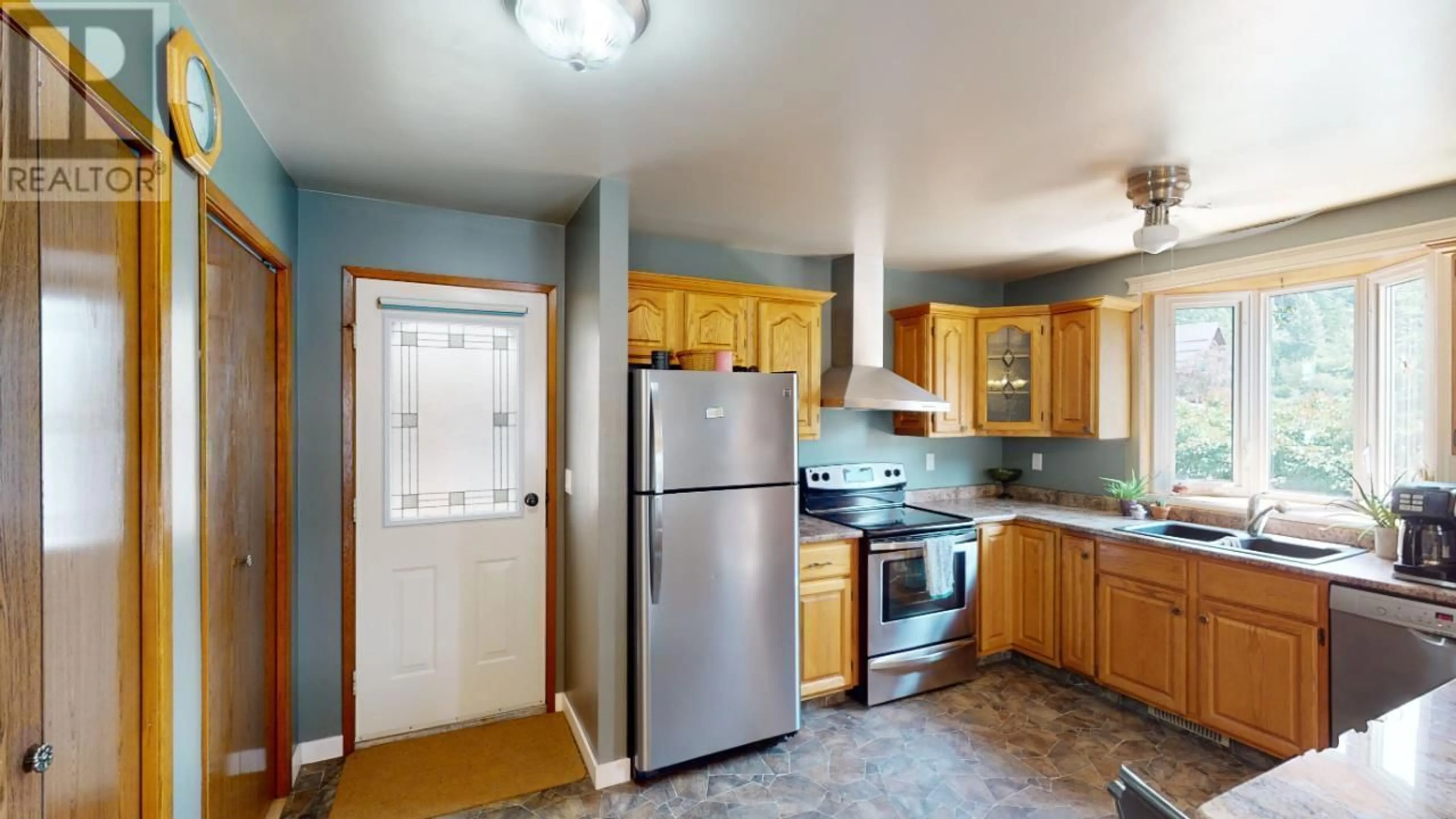 Standard kitchen, unknown for 9271 CAMPBELL STREET, Moyie British Columbia V0B2A0