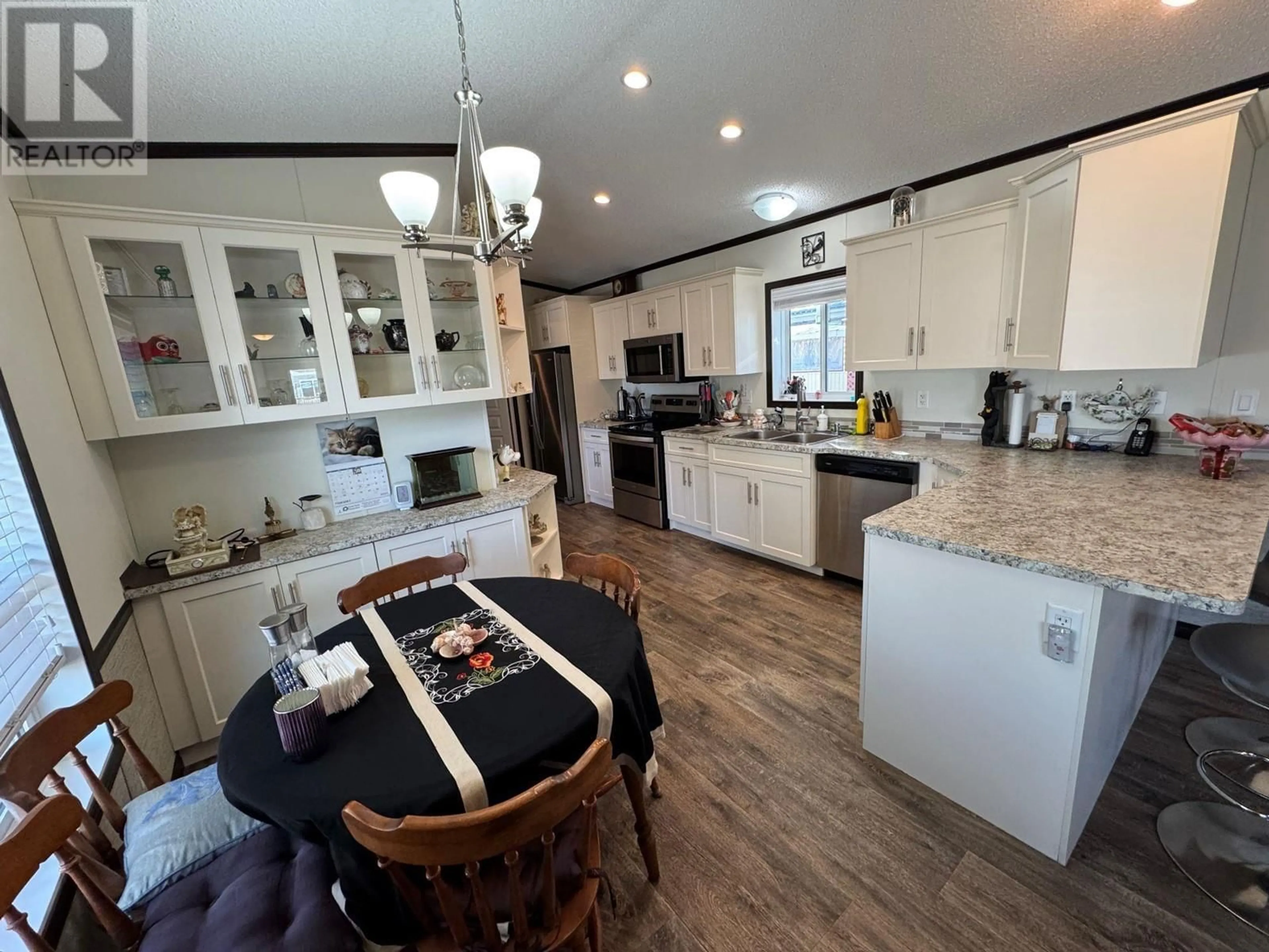 Open concept kitchen, unknown for C6 - 5455 ALMOND GARDENS ROAD, Grand Forks British Columbia V0H1H4