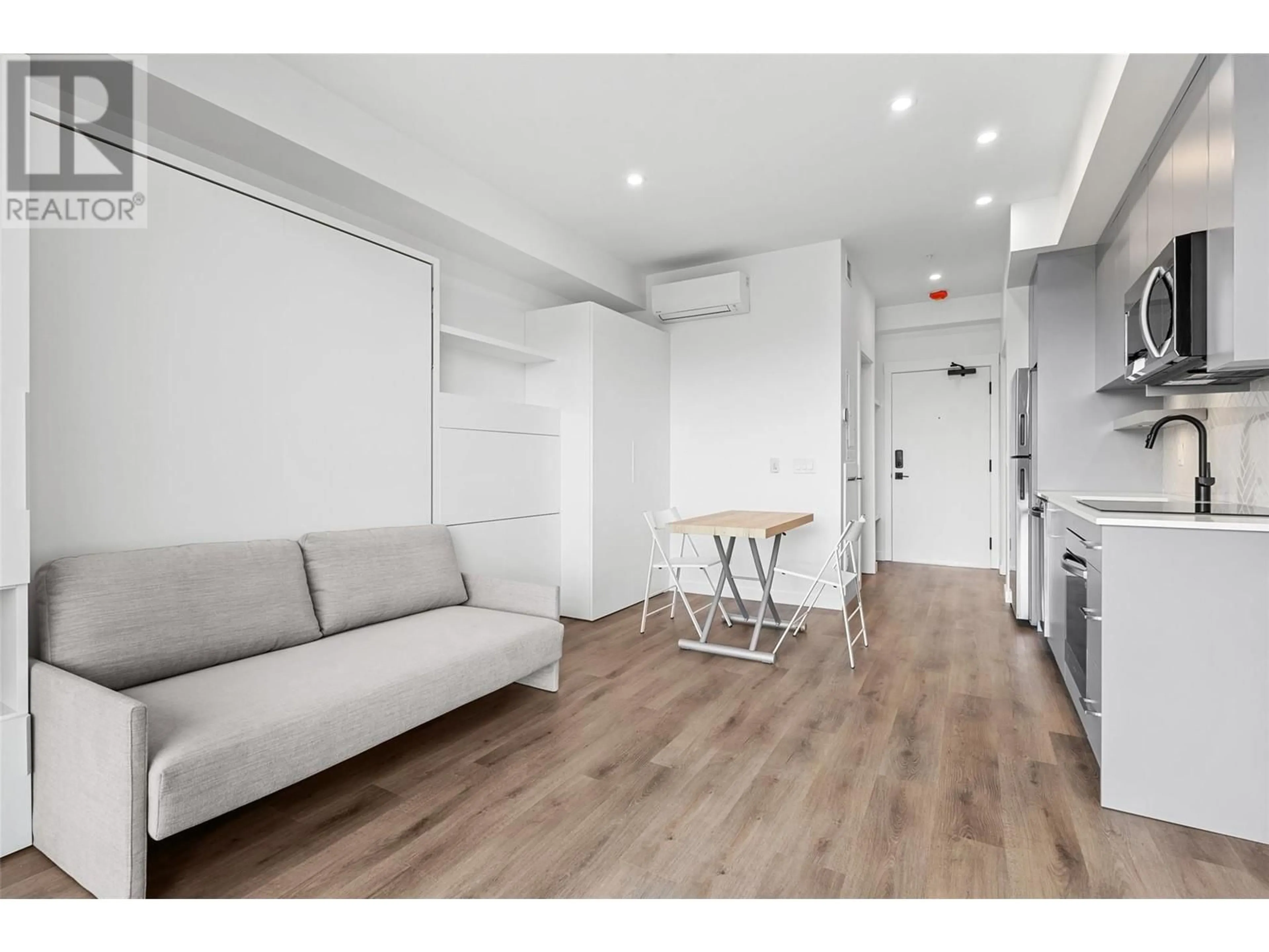 A pic of a room for 507 - 1274 DEVONSHIRE AVENUE, Kelowna British Columbia V1Y6B7