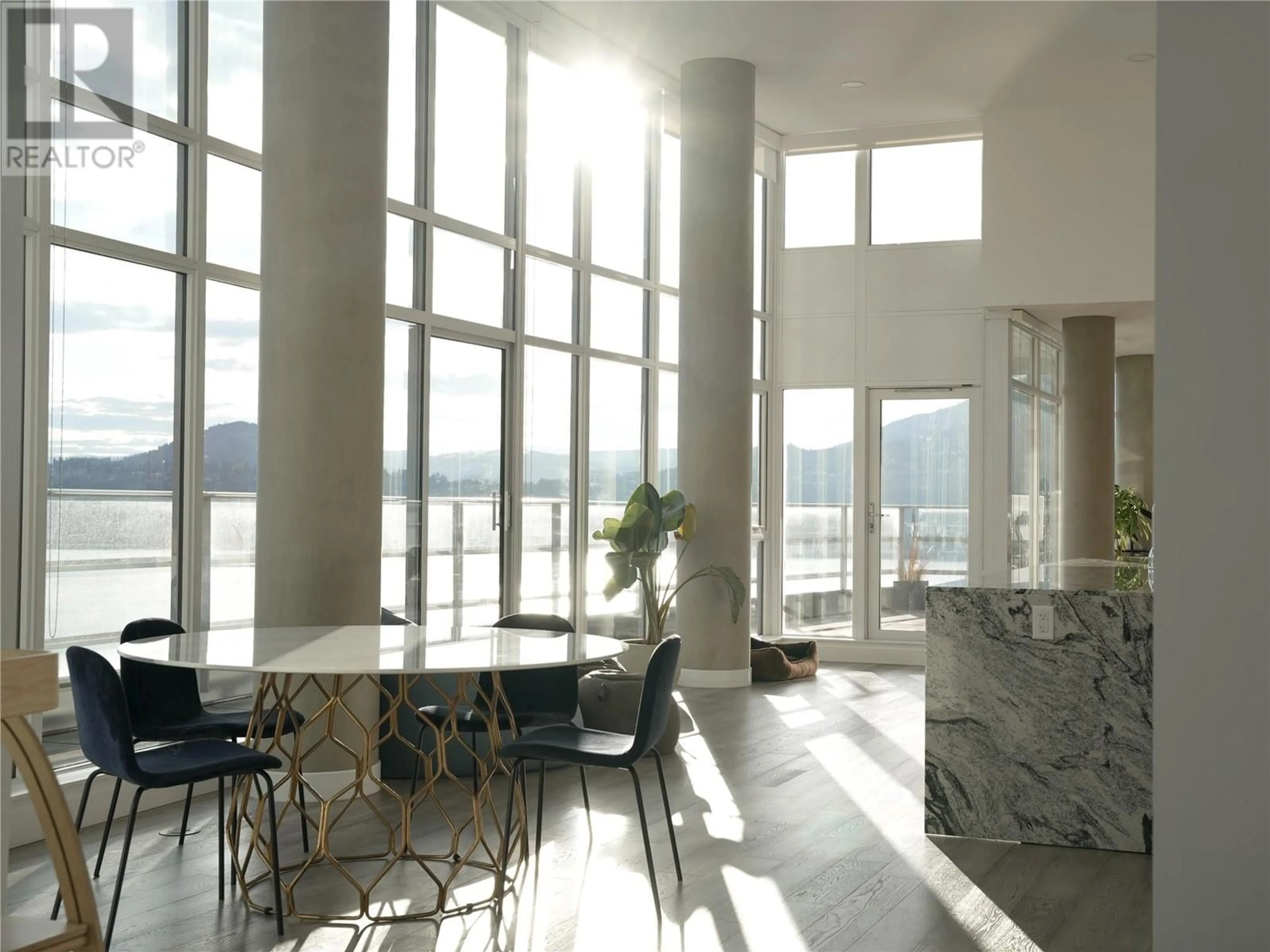 Lobby for 2101 - 1151 SUNSET DRIVE, Kelowna British Columbia V1Y0G2