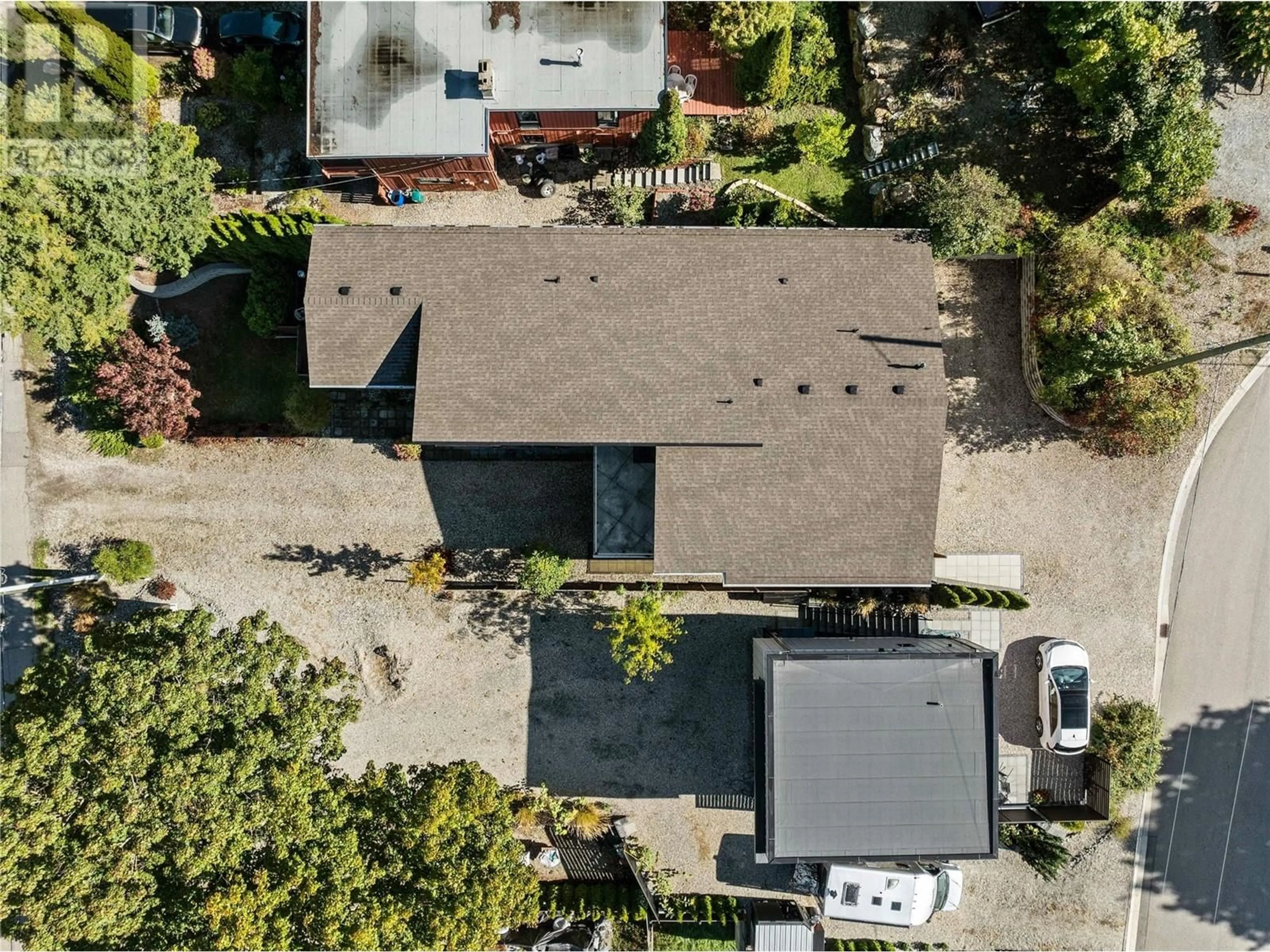 A pic from outside/outdoor area/front of a property/back of a property/a pic from drone, street for 740 4 Avenue SE, Salmon Arm British Columbia V1E1L1