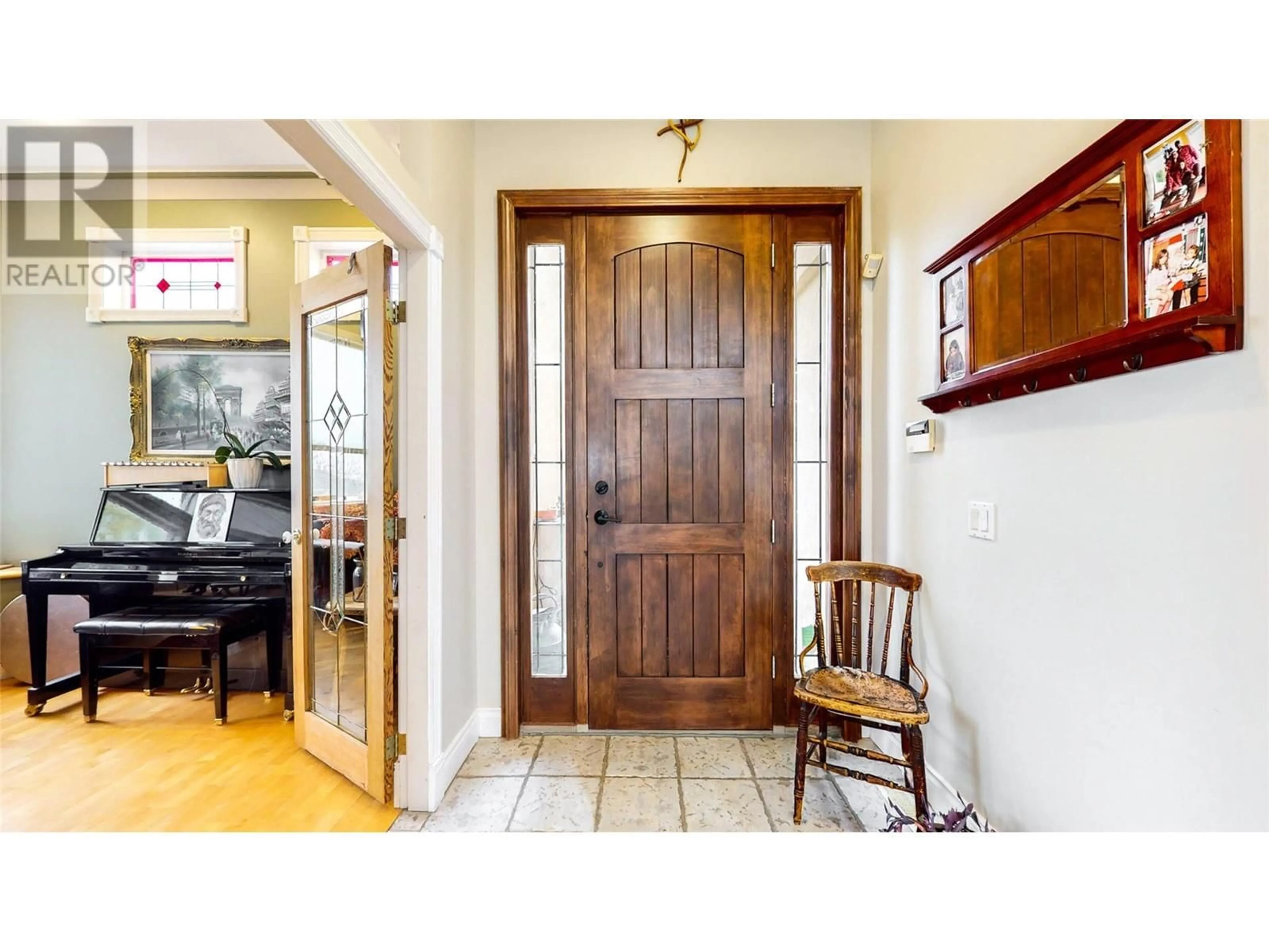 Indoor entryway for 8330 22ND AVENUE, Osoyoos British Columbia V0H1V1
