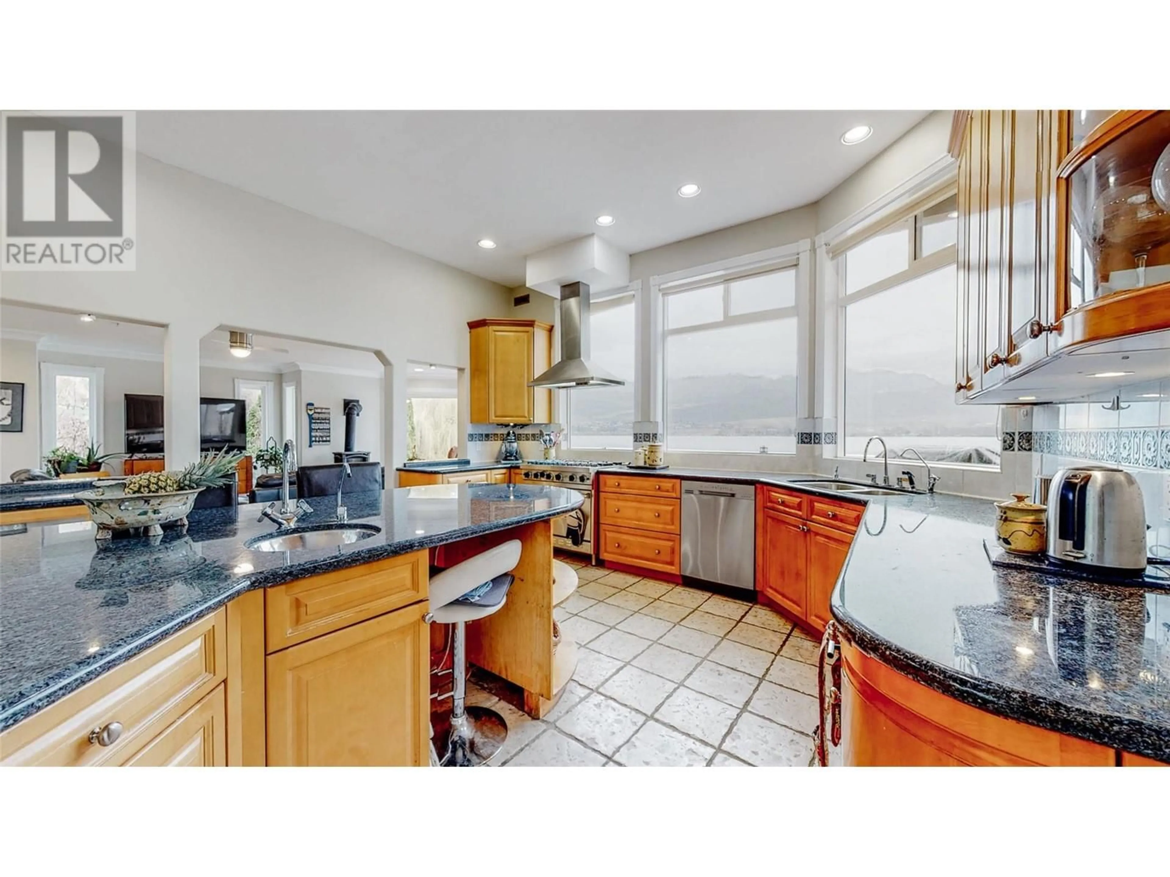 Unknown for 8330 22ND AVENUE, Osoyoos British Columbia V0H1V1