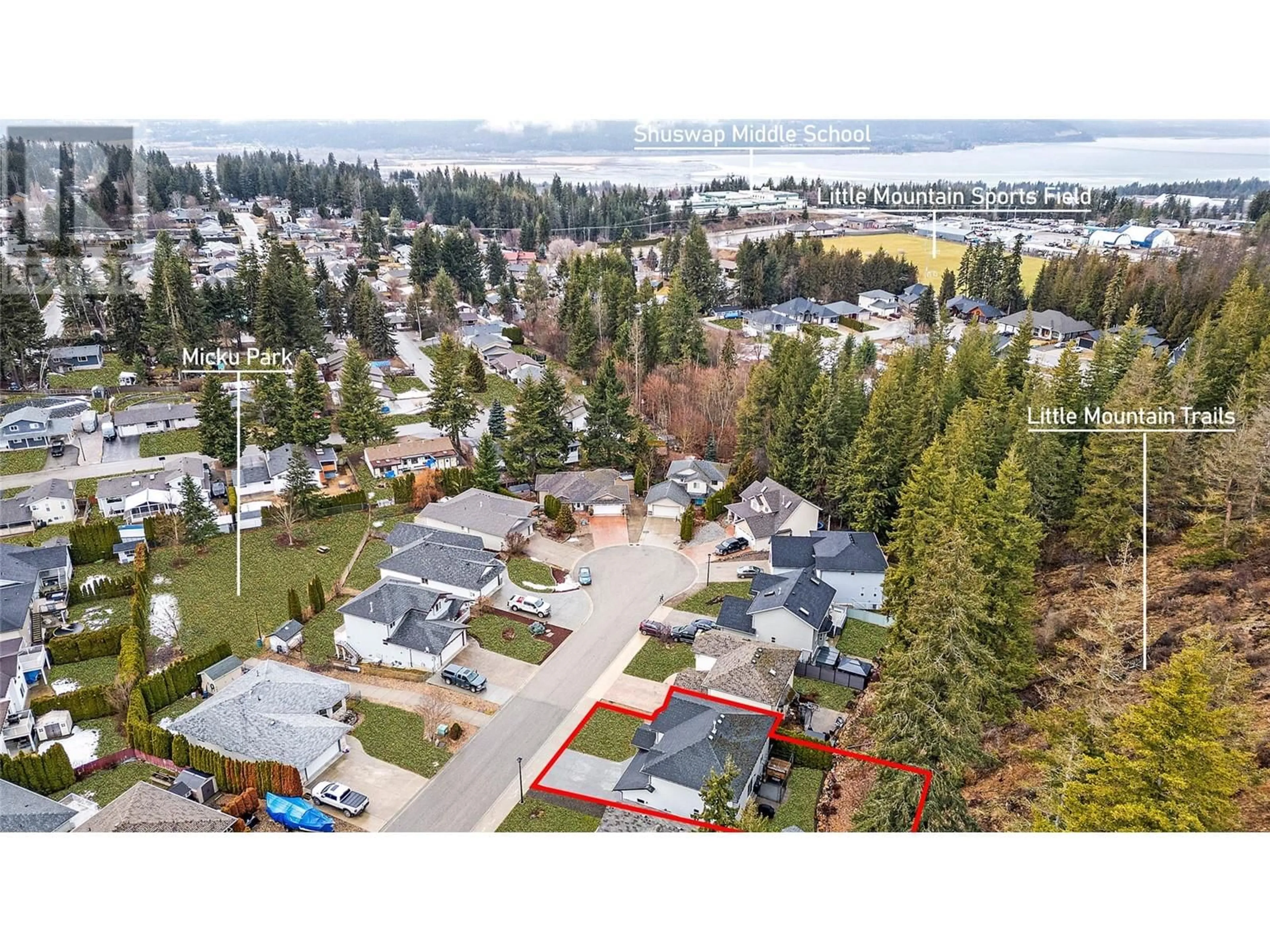 A pic from outside/outdoor area/front of a property/back of a property/a pic from drone, unknown for 760 37 Street SE, Salmon Arm British Columbia V1E3M2