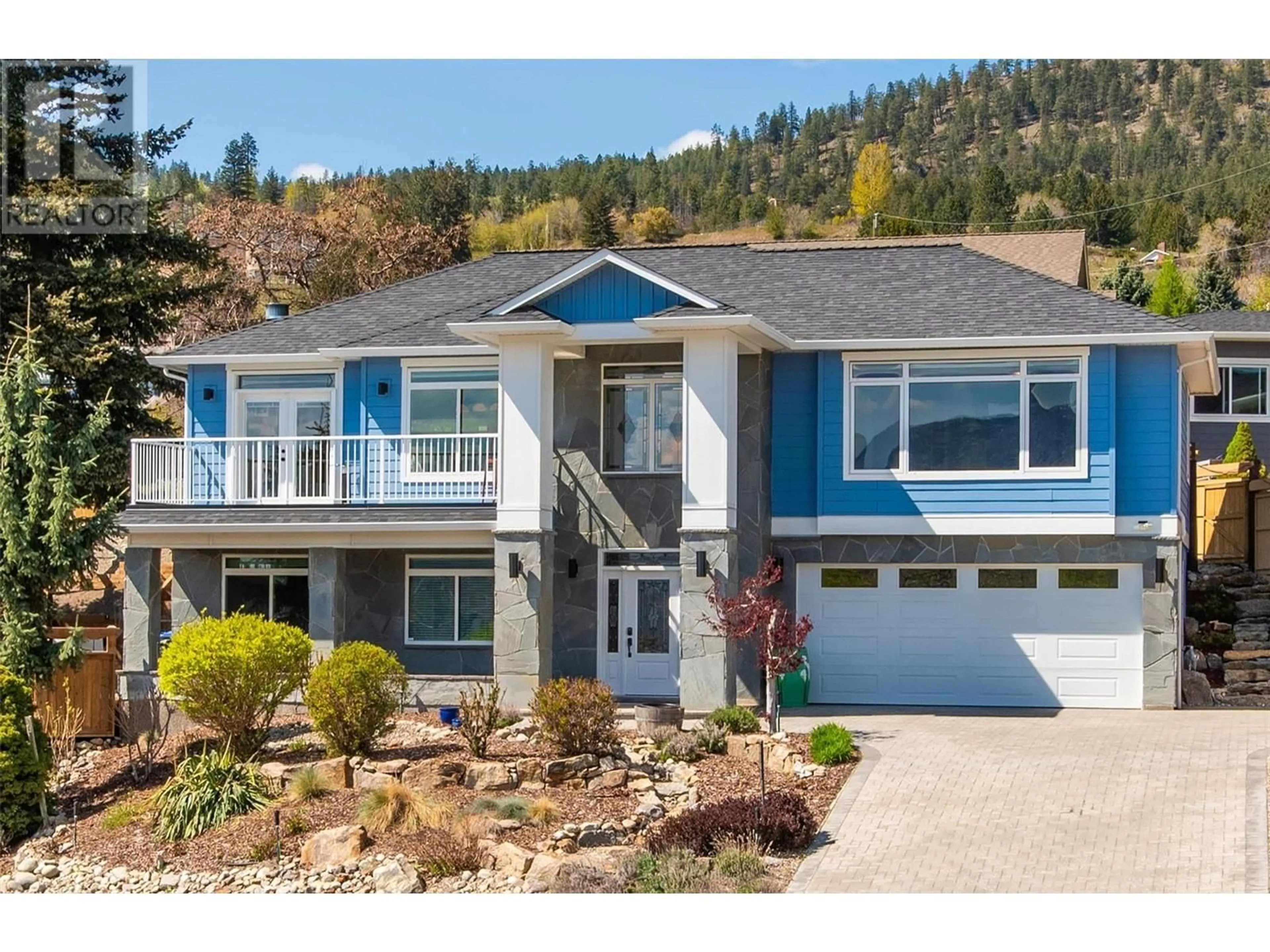 Home with vinyl exterior material, unknown for 6148 LIPSETT AVENUE, Peachland British Columbia V0H1X7