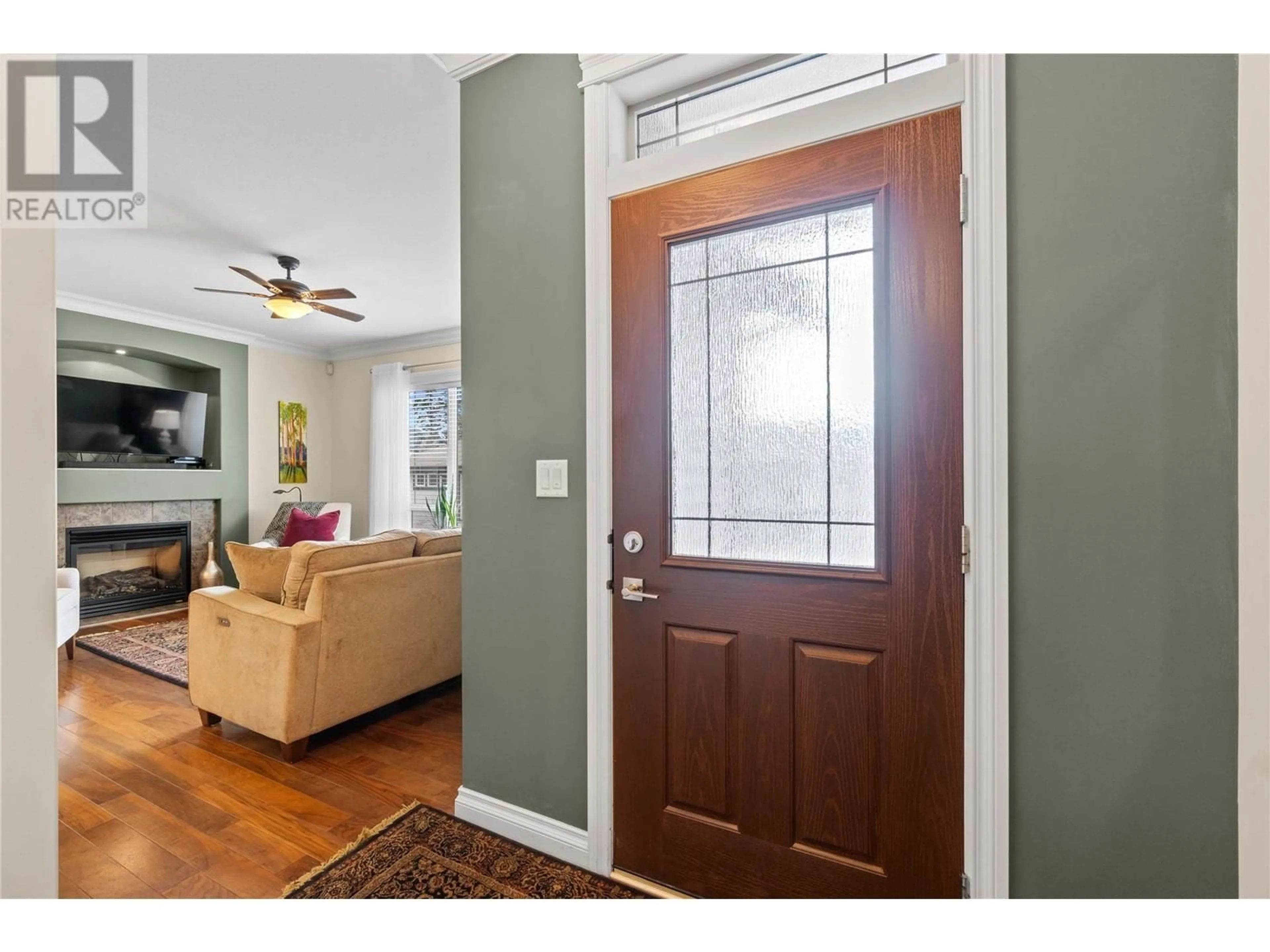 Indoor entryway for 12 - 2850 7 AVENUE NORTHEAST, Salmon Arm British Columbia V1E0B7