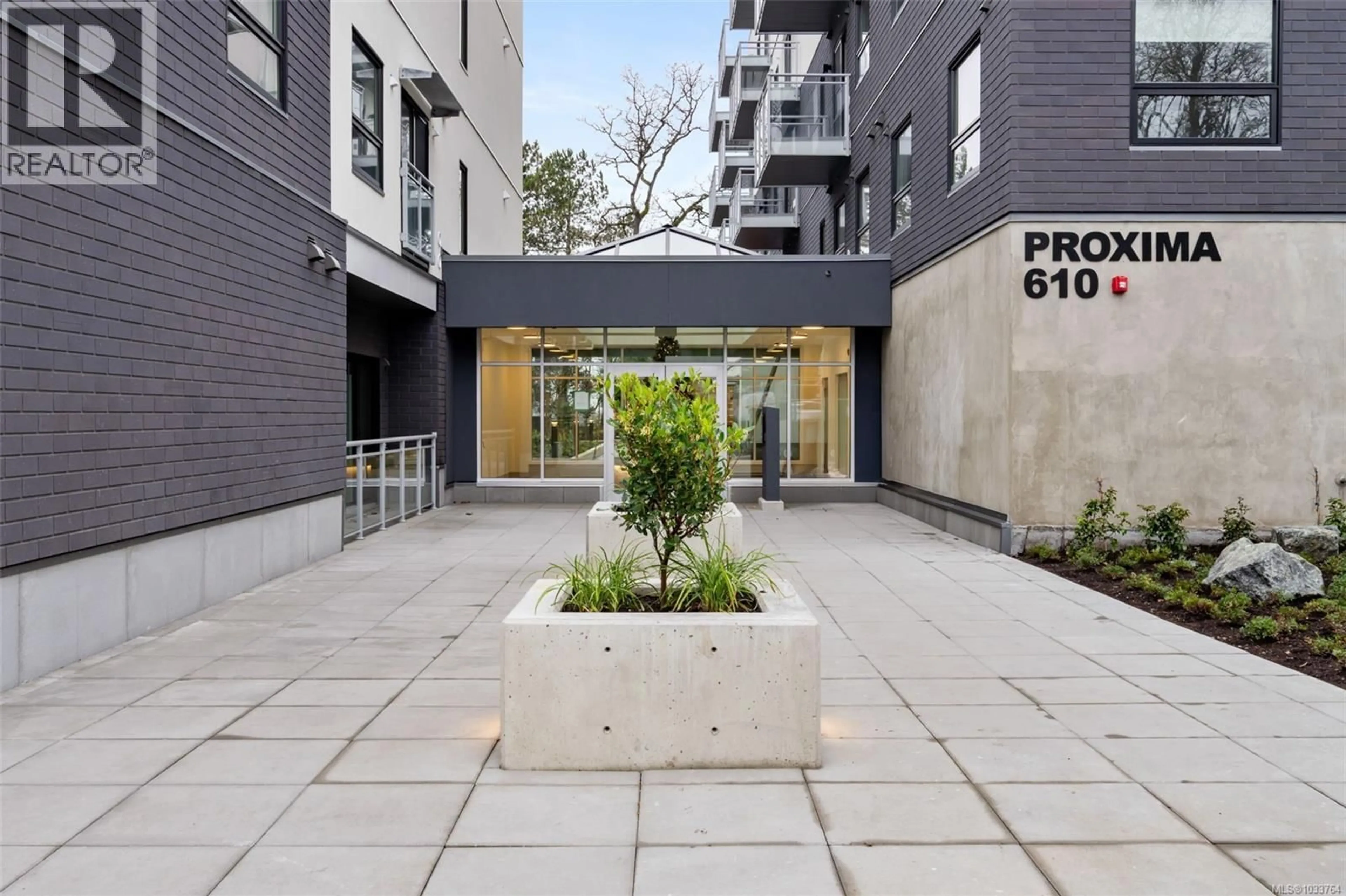 Patio, street for 208 - 610 LAMPSON ROAD, Esquimalt British Columbia V9A0L3