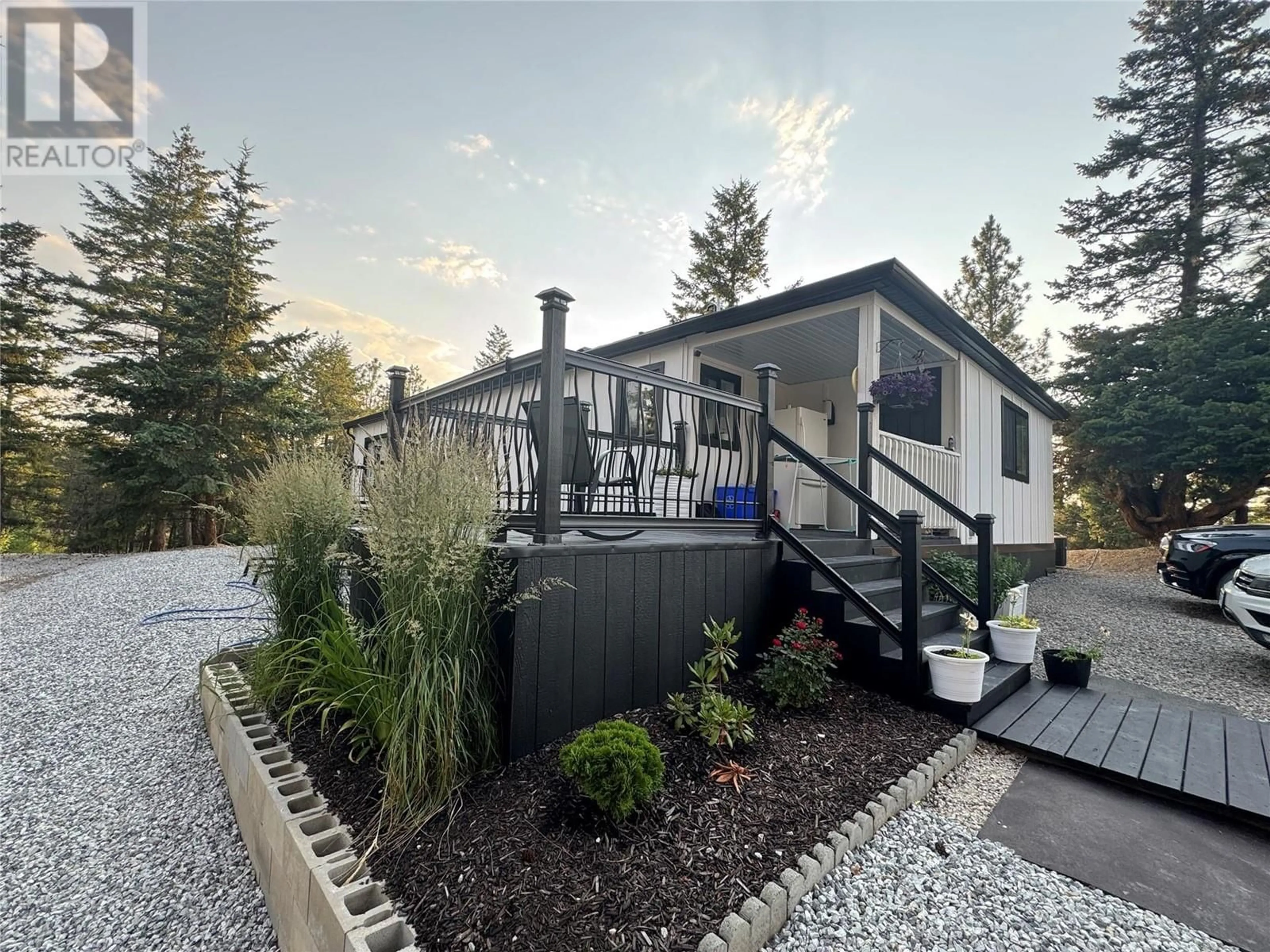 Home with vinyl exterior material, mountain view for 338 HOWARDS ROAD, Vernon British Columbia V1T6Y5
