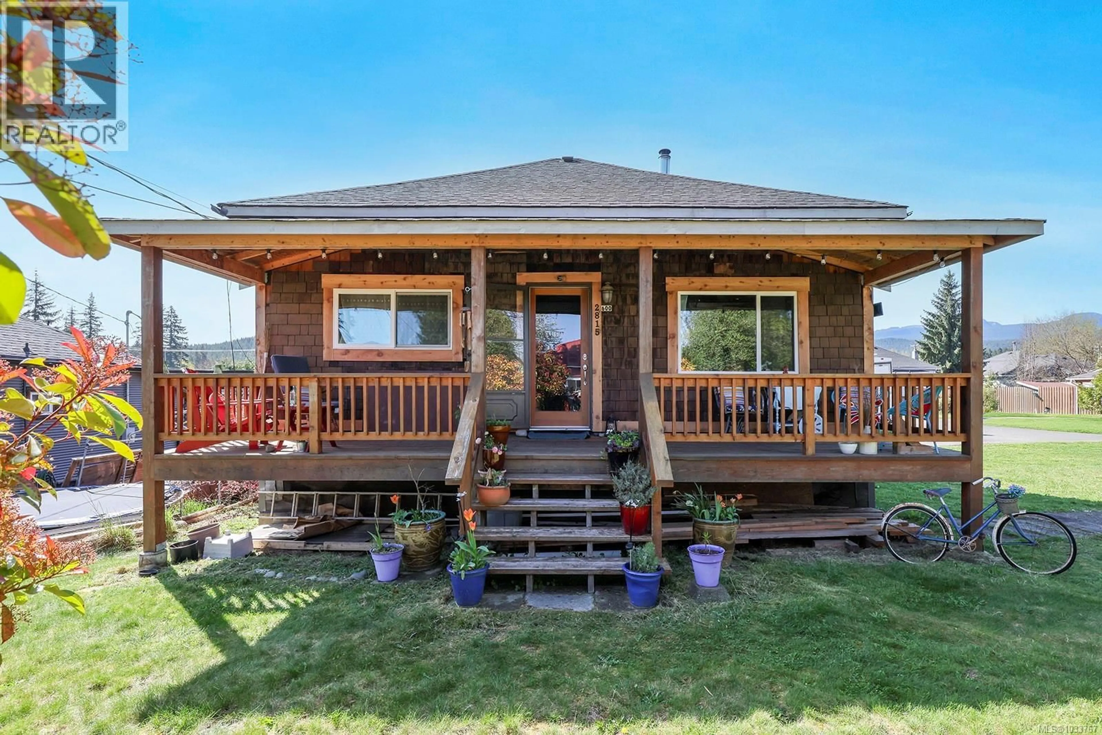 Patio, water/lake/river/ocean view for 2815 PENRITH AVENUE, Cumberland British Columbia V0R1S0