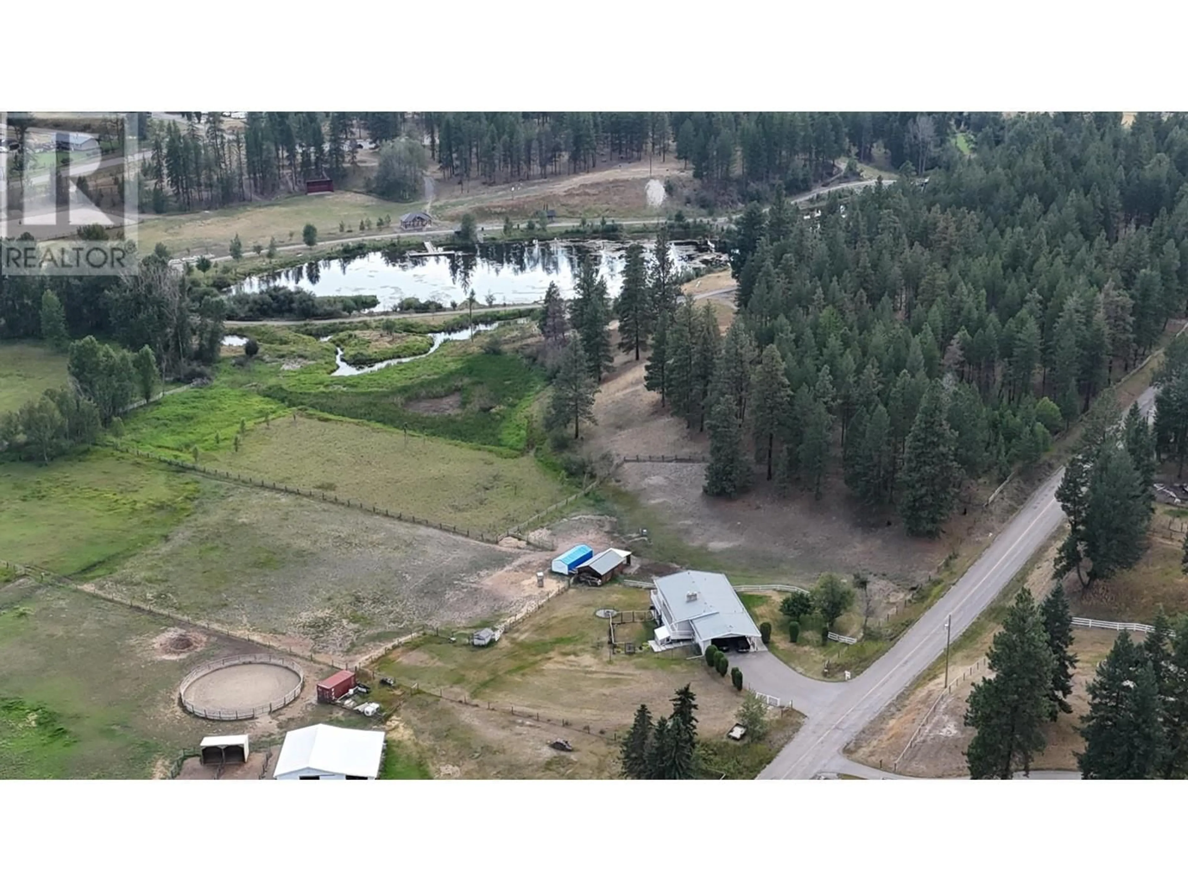 A pic from outside/outdoor area/front of a property/back of a property/a pic from drone, unknown for 4001 9TH STREET SOUTH, Cranbrook British Columbia V1C7A8