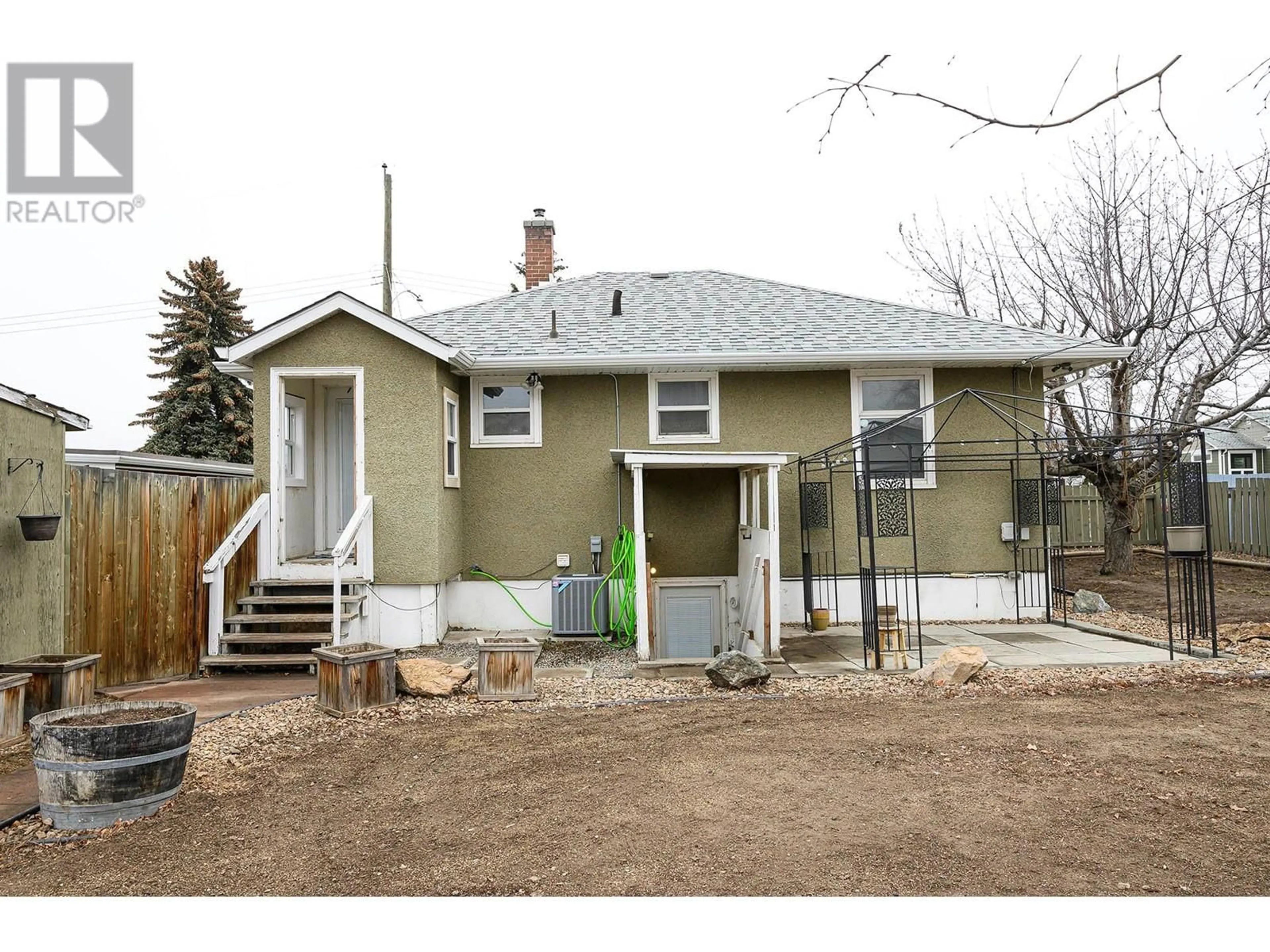 Home with vinyl exterior material, street for 146 MARCEL Street, Kamloops British Columbia V2b4C3