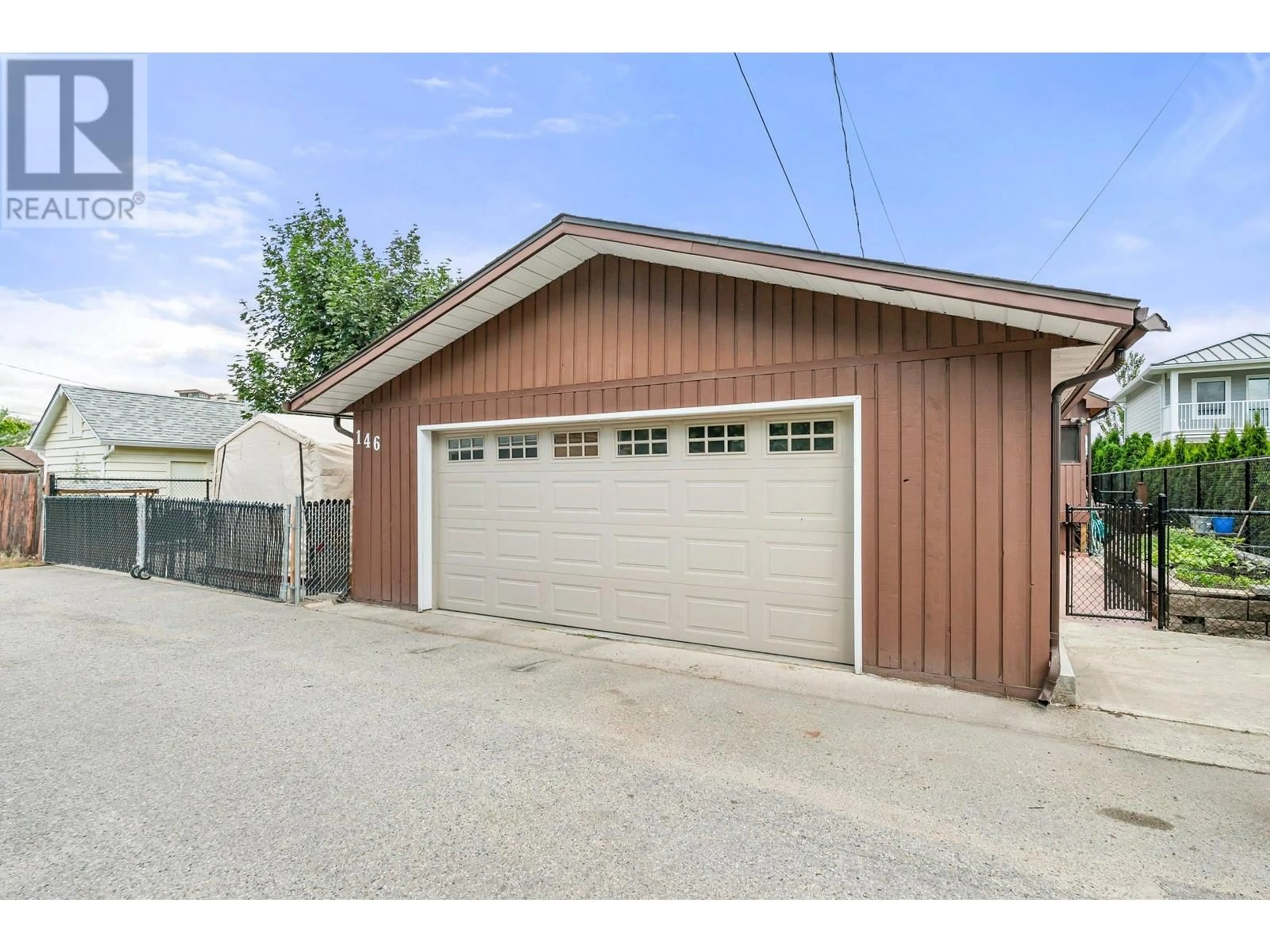 Indoor garage for 146 YORKTON AVENUE, Penticton British Columbia V2A3V2