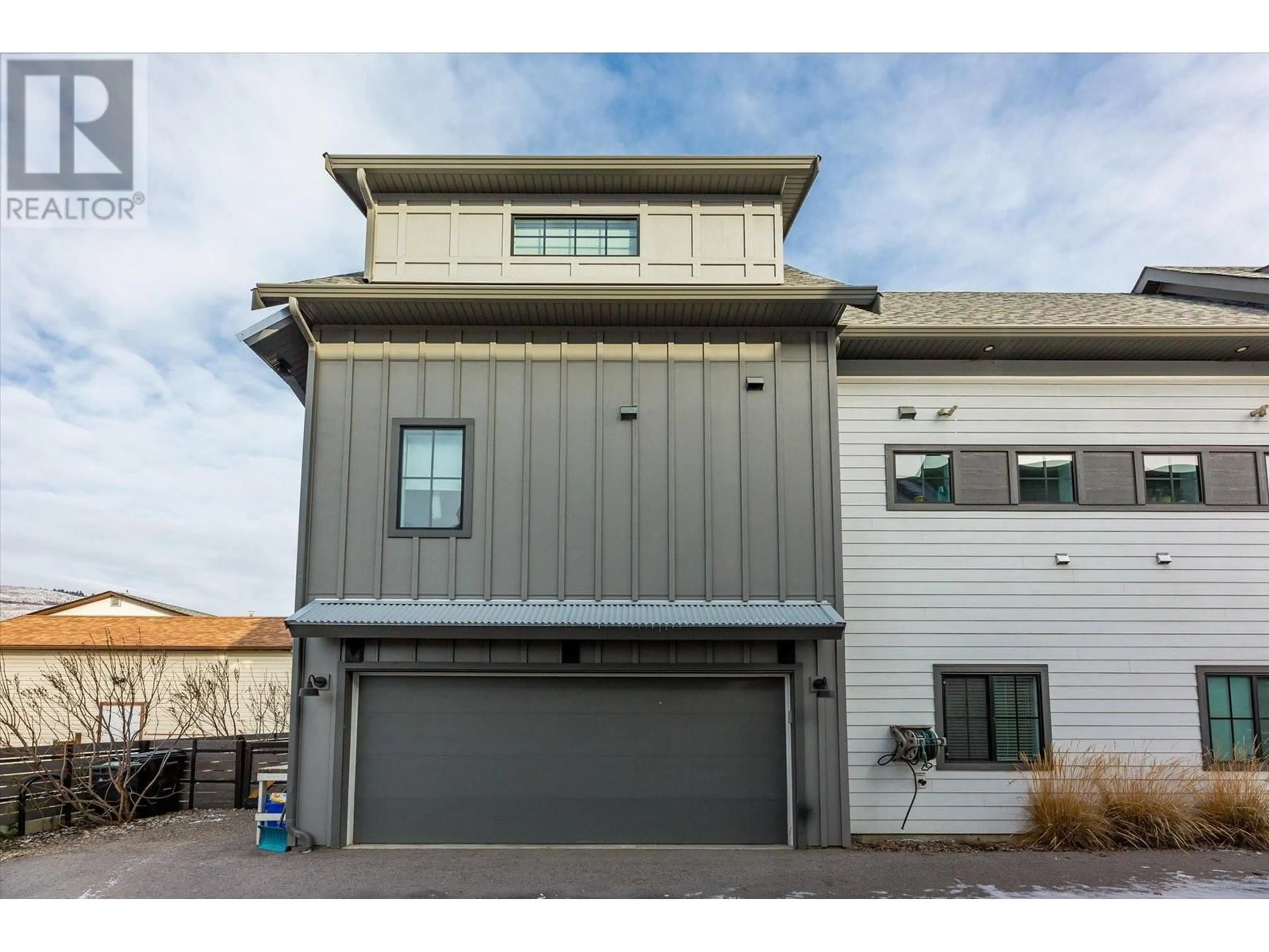 Home with vinyl exterior material, street for 202 - 3911 27 AVENUE, Vernon British Columbia V1T1S8