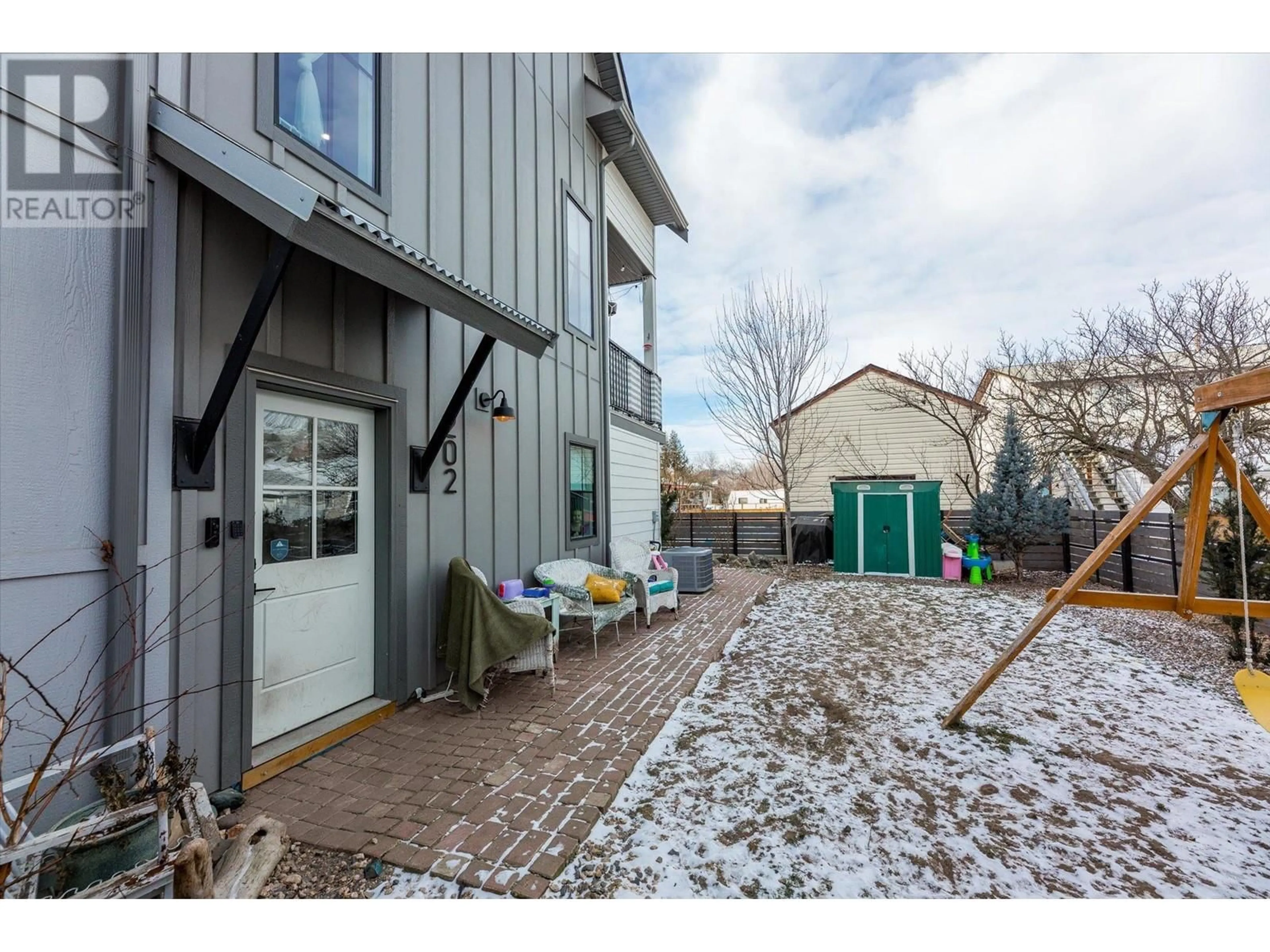 Patio, street for 3911 27 Avenue Unit# 202, Vernon British Columbia V1T1S8