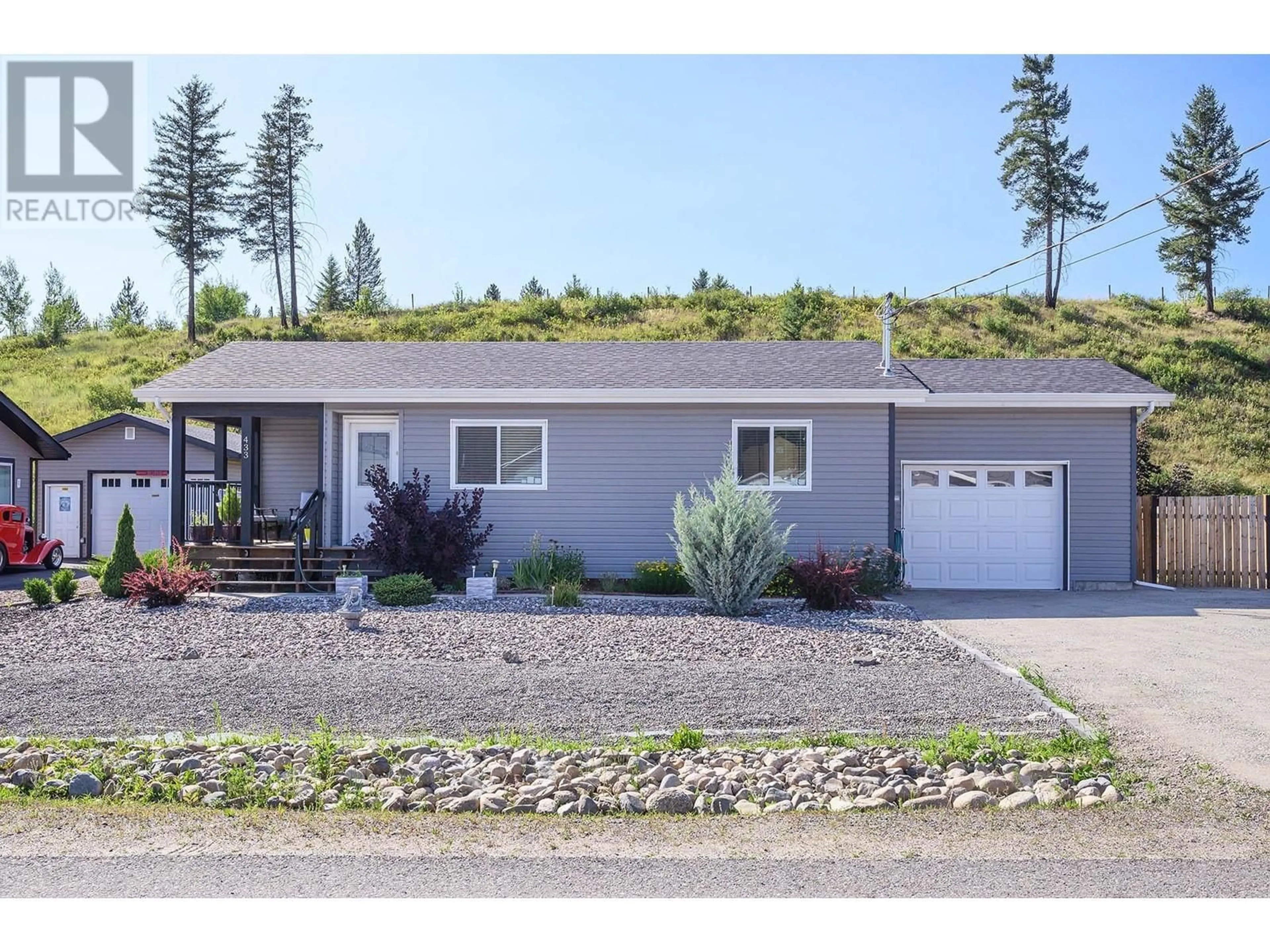 Home with vinyl exterior material, unknown for 433 SISKA DRIVE, Barriere British Columbia V0E1E0