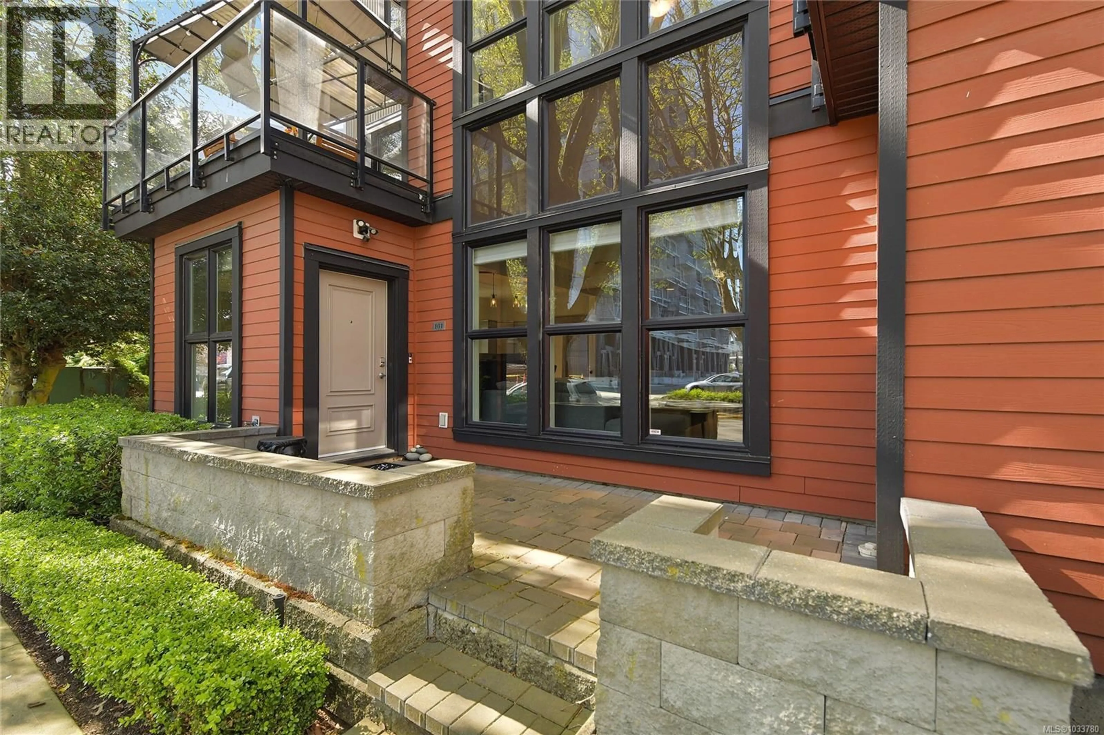 Home with brick exterior material, unknown for 101 - 630 SPEED AVENUE, Victoria British Columbia V8Z1A4