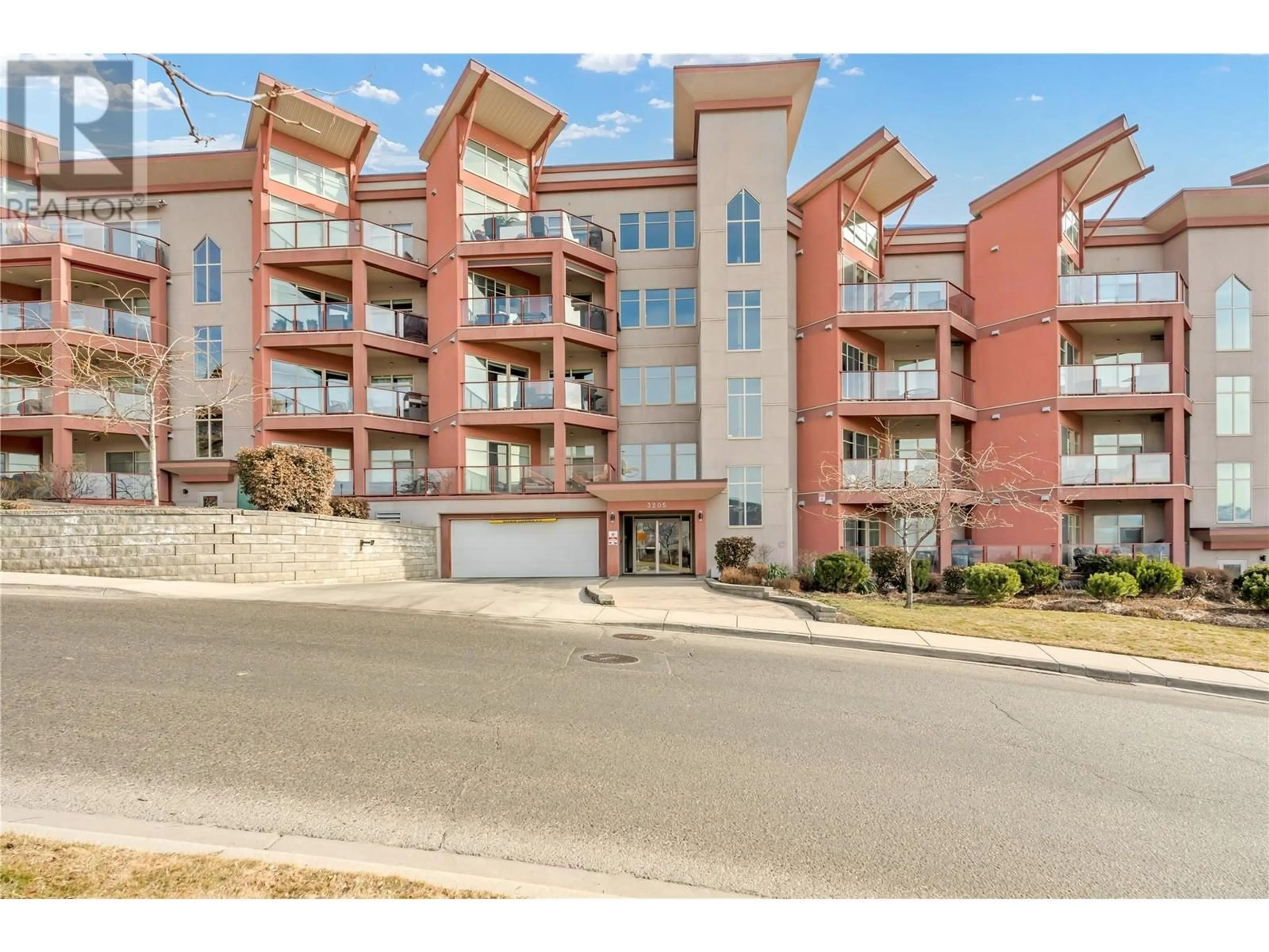 Unknown for 202 - 3205 SKYVIEW LANE, West Kelowna British Columbia V4T3J3