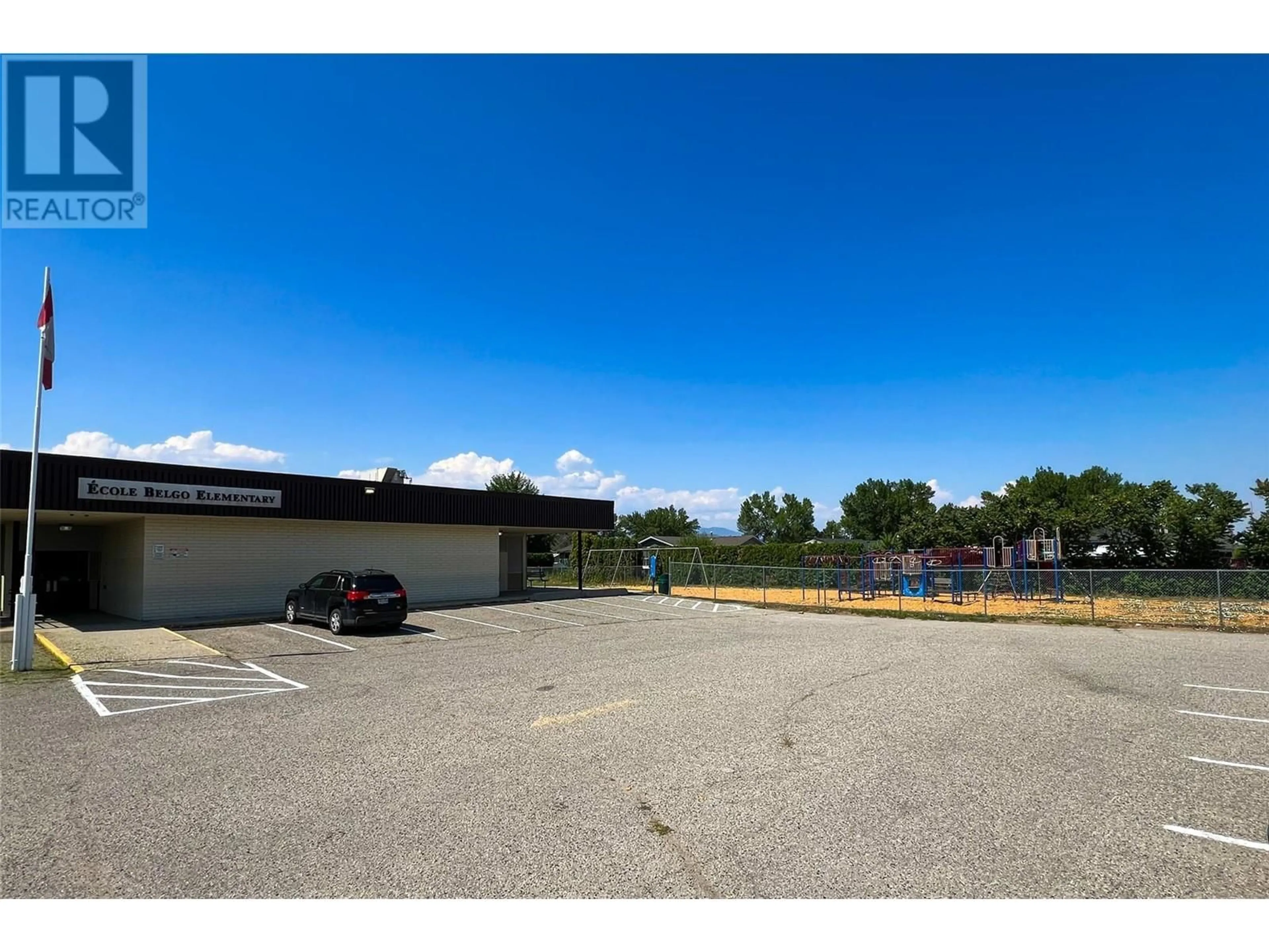 Unknown for 3078 SPRINGFIELD ROAD, Kelowna British Columbia V1X1A5