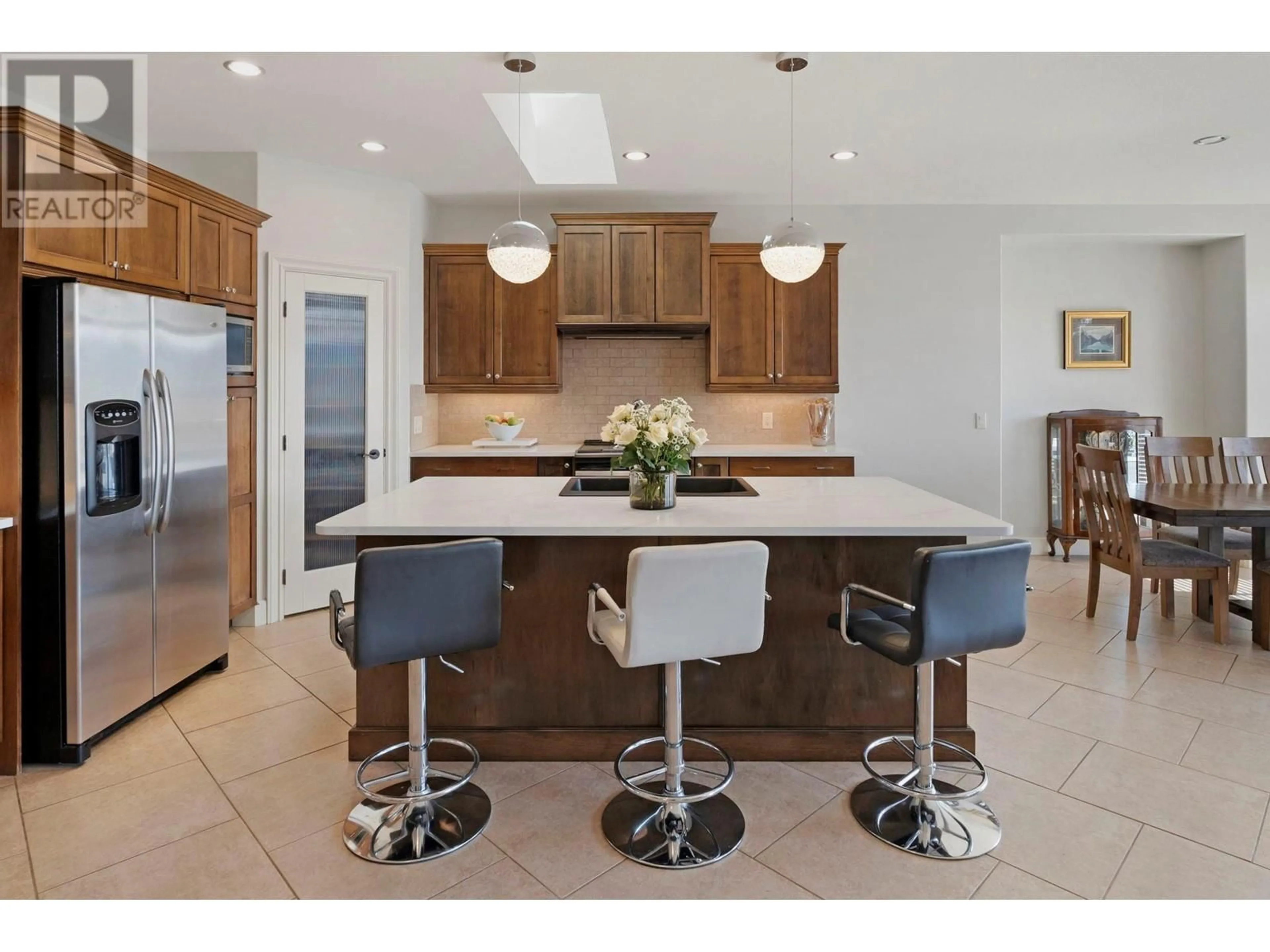 Contemporary kitchen, ceramic/tile floor for 1094 HENDERSON DRIVE, Kelowna British Columbia V1P1L8