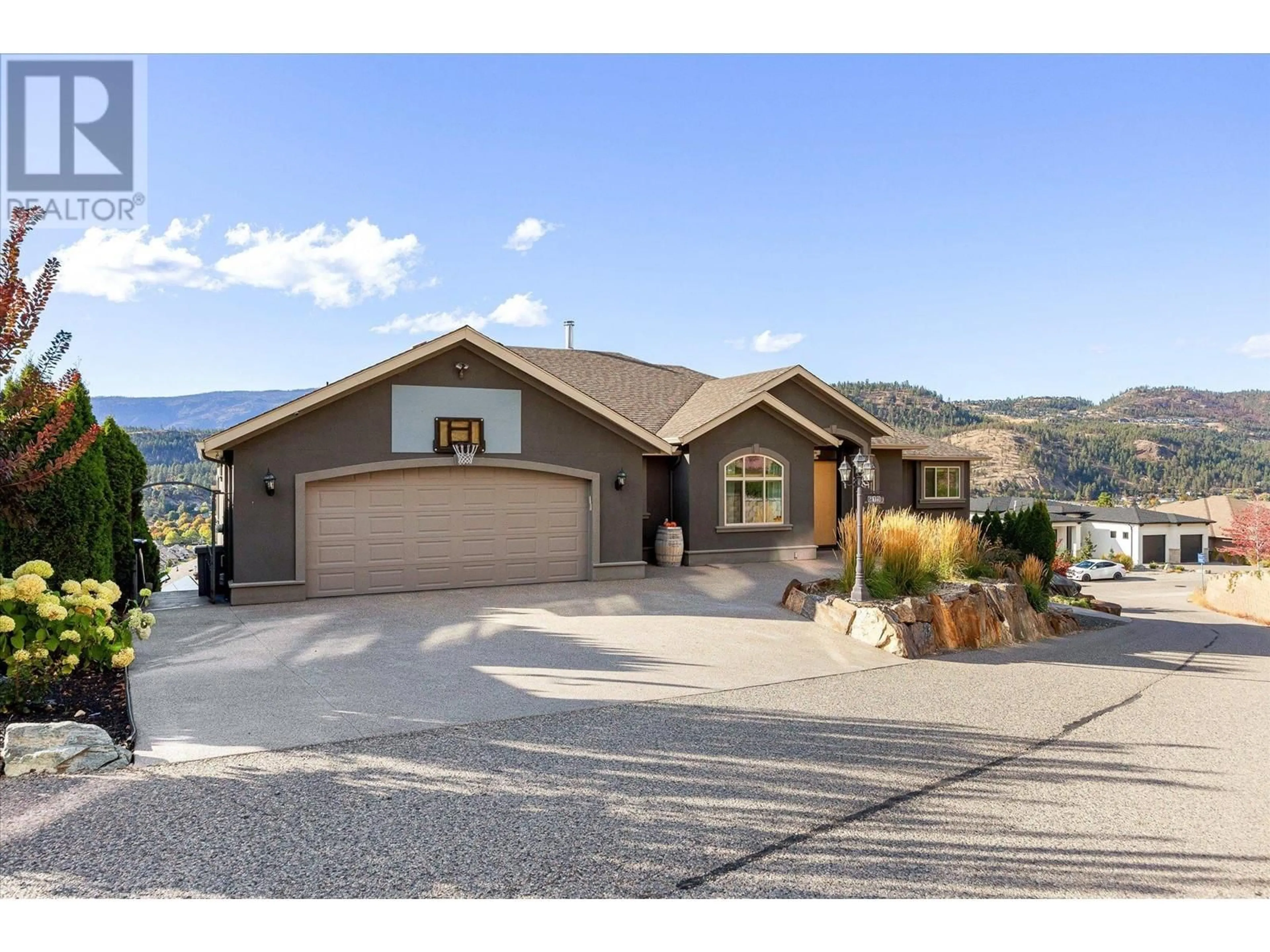 Home with vinyl exterior material, unknown for 619 DENALI COURT, Kelowna British Columbia V1V2P6