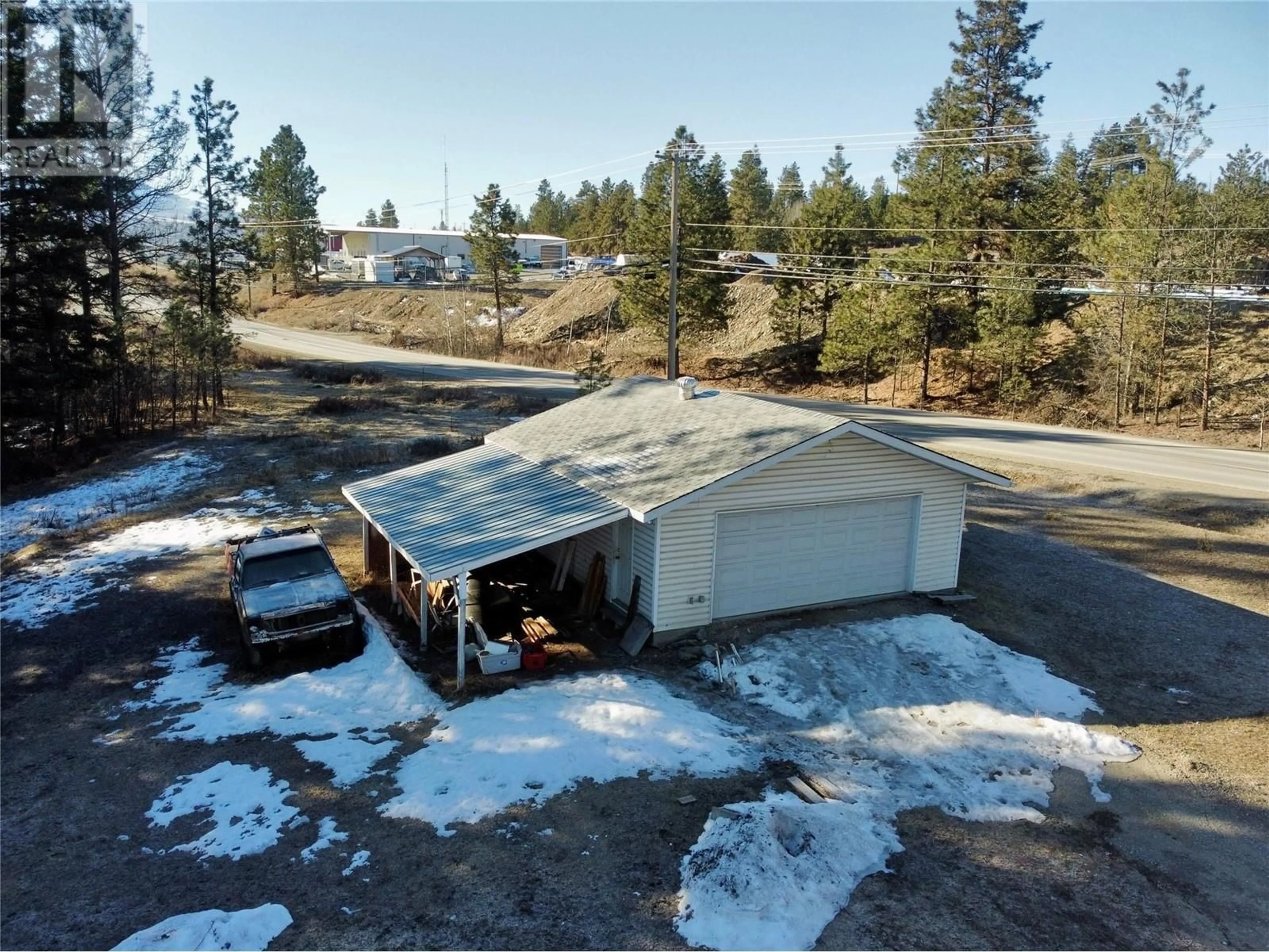 A pic from outside/outdoor area/front of a property/back of a property/a pic from drone, unknown for 2996 THEATRE Road, Cranbrook British Columbia V1C7B8