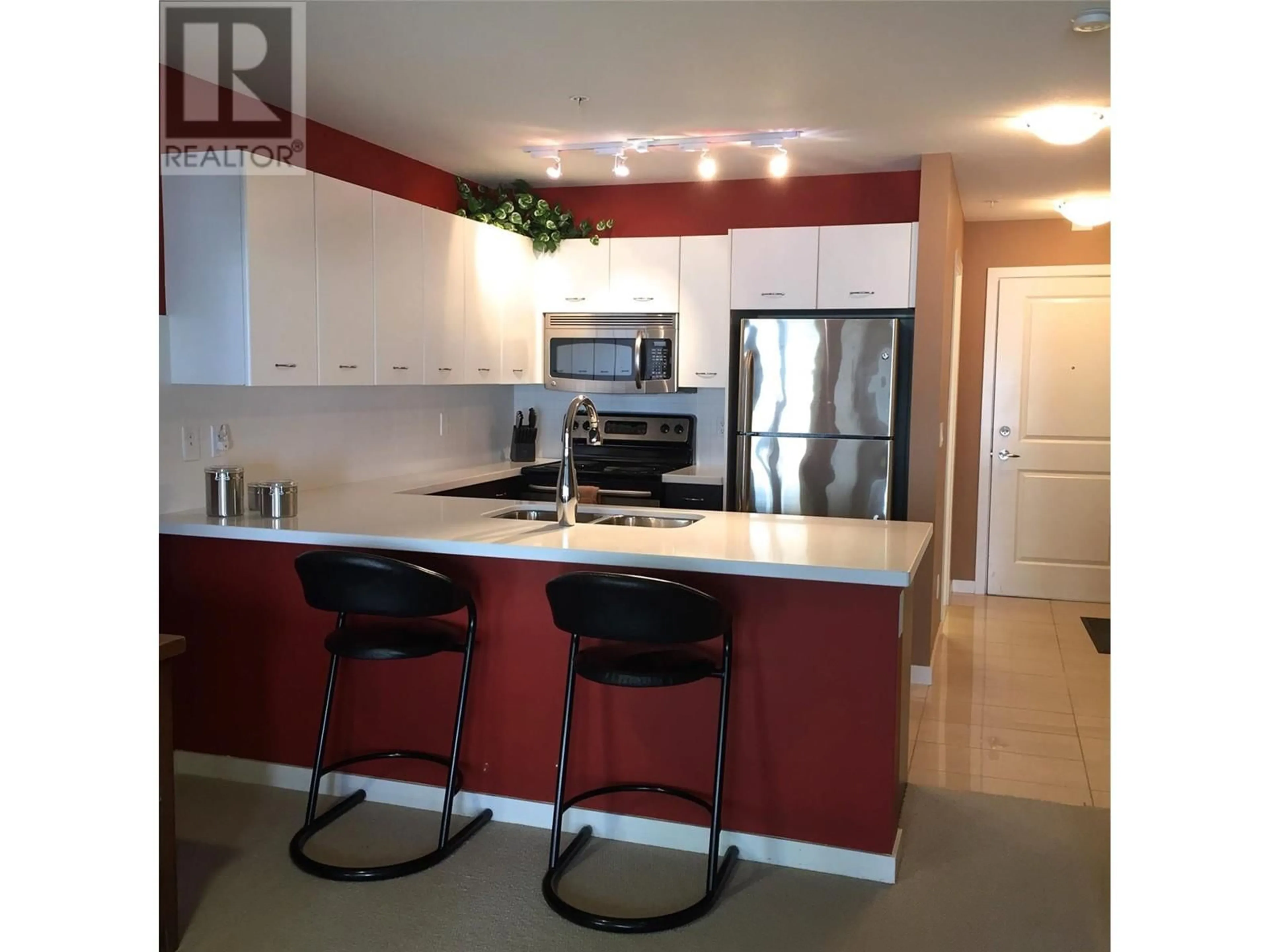 Open concept kitchen, unknown for 215 - 533 YATES ROAD, Kelowna British Columbia V1V2T7