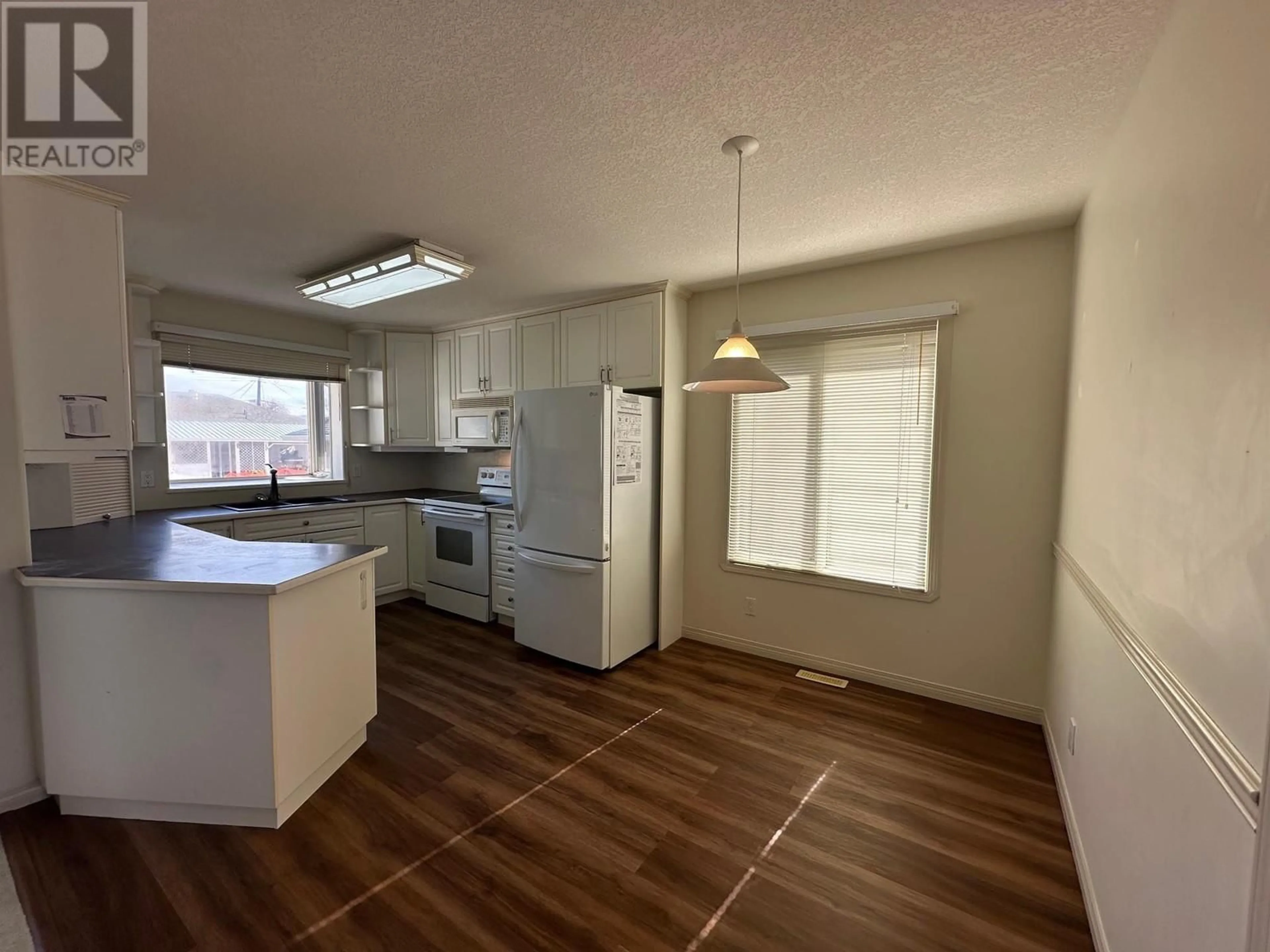 A pic of a room for 894 INVERMERE COURT, Kamloops British Columbia V2H1T7