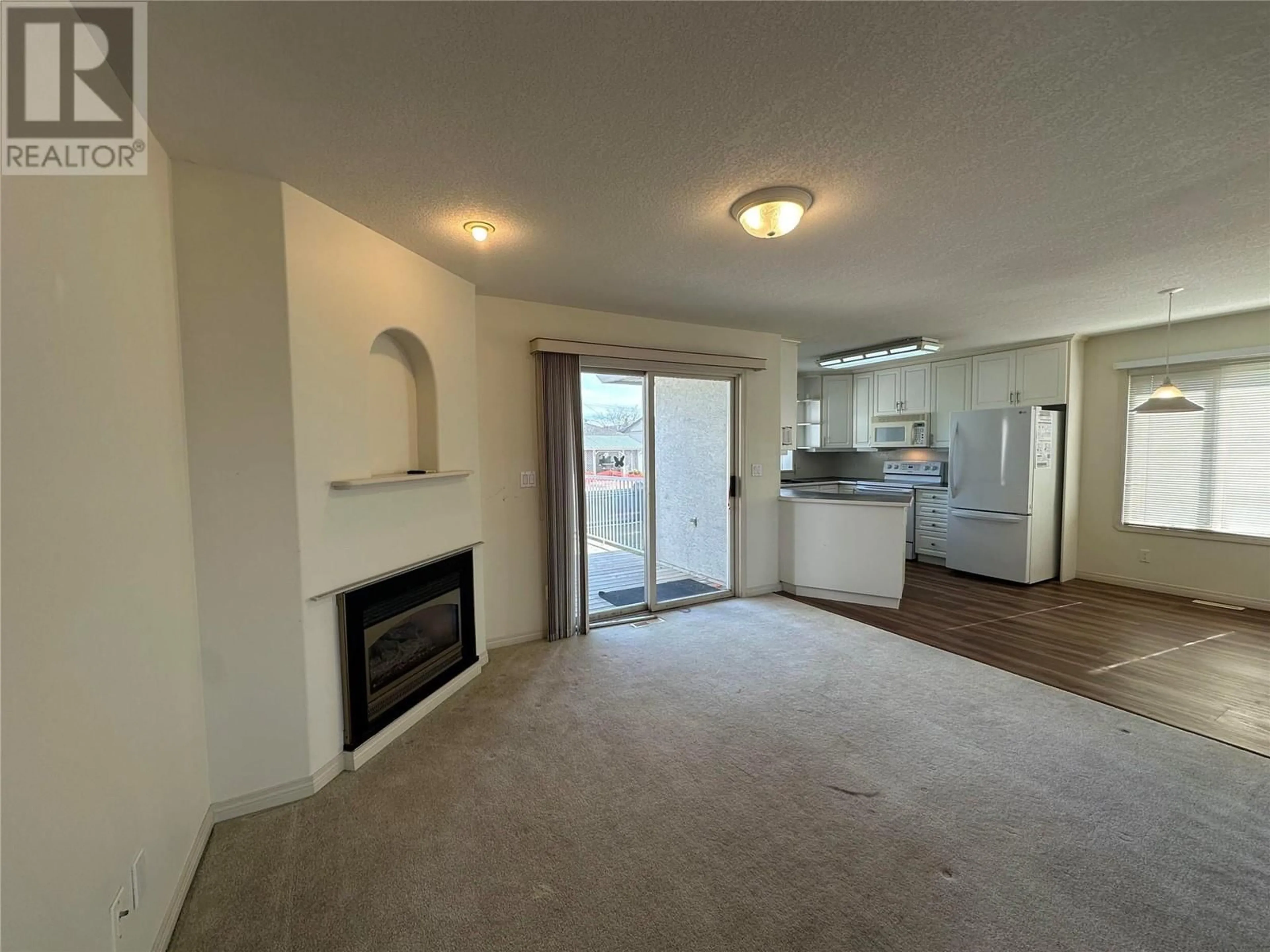 A pic of a room for 894 INVERMERE COURT, Kamloops British Columbia V2H1T7