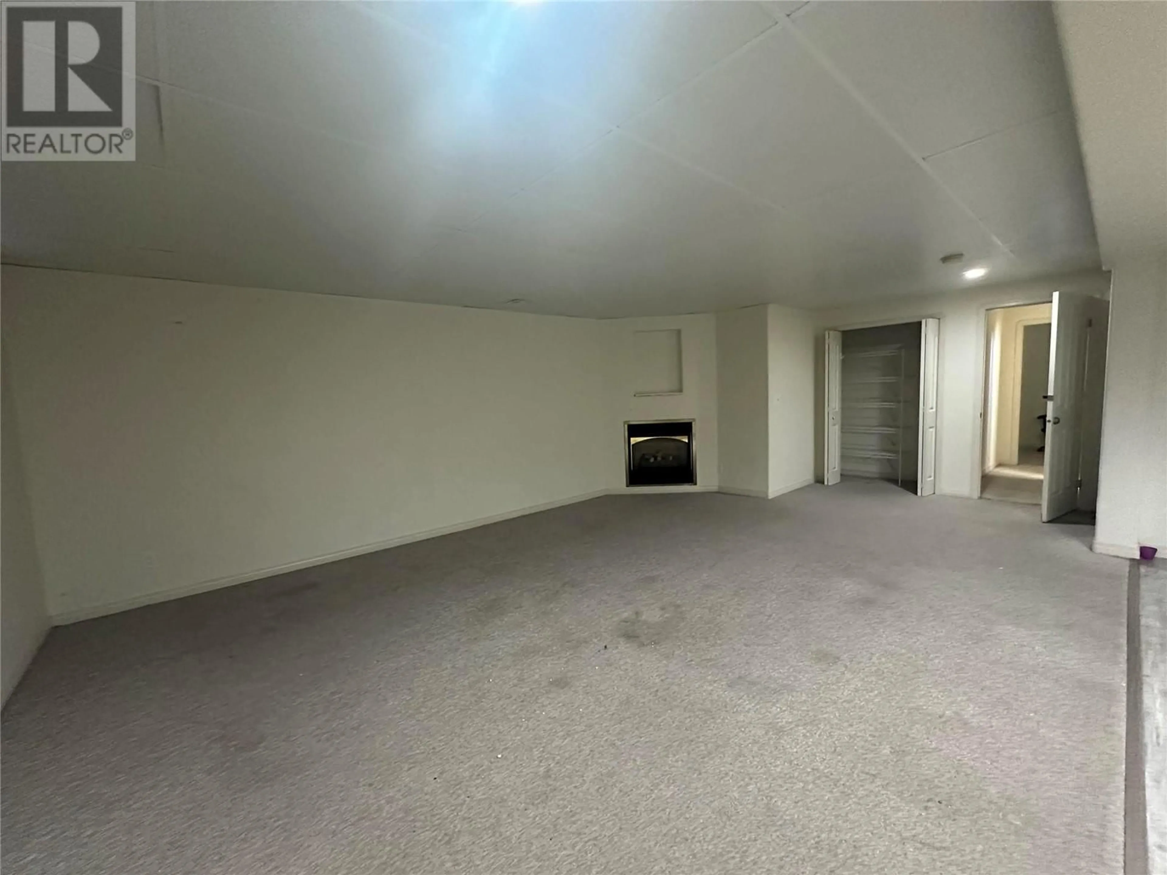 A pic of a room for 894 INVERMERE COURT, Kamloops British Columbia V2H1T7