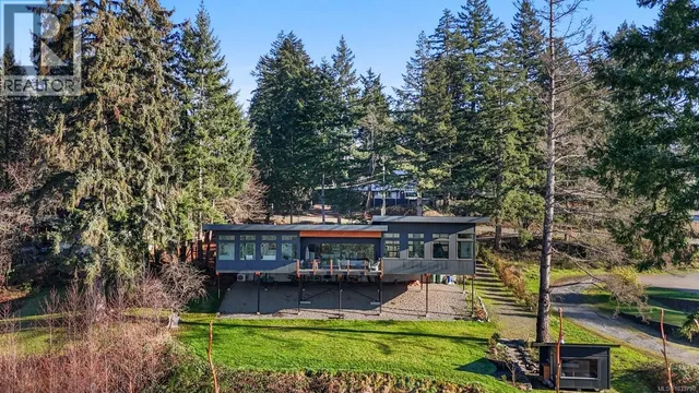 4721 ISLAND HIGHWAY, Courtenay 2