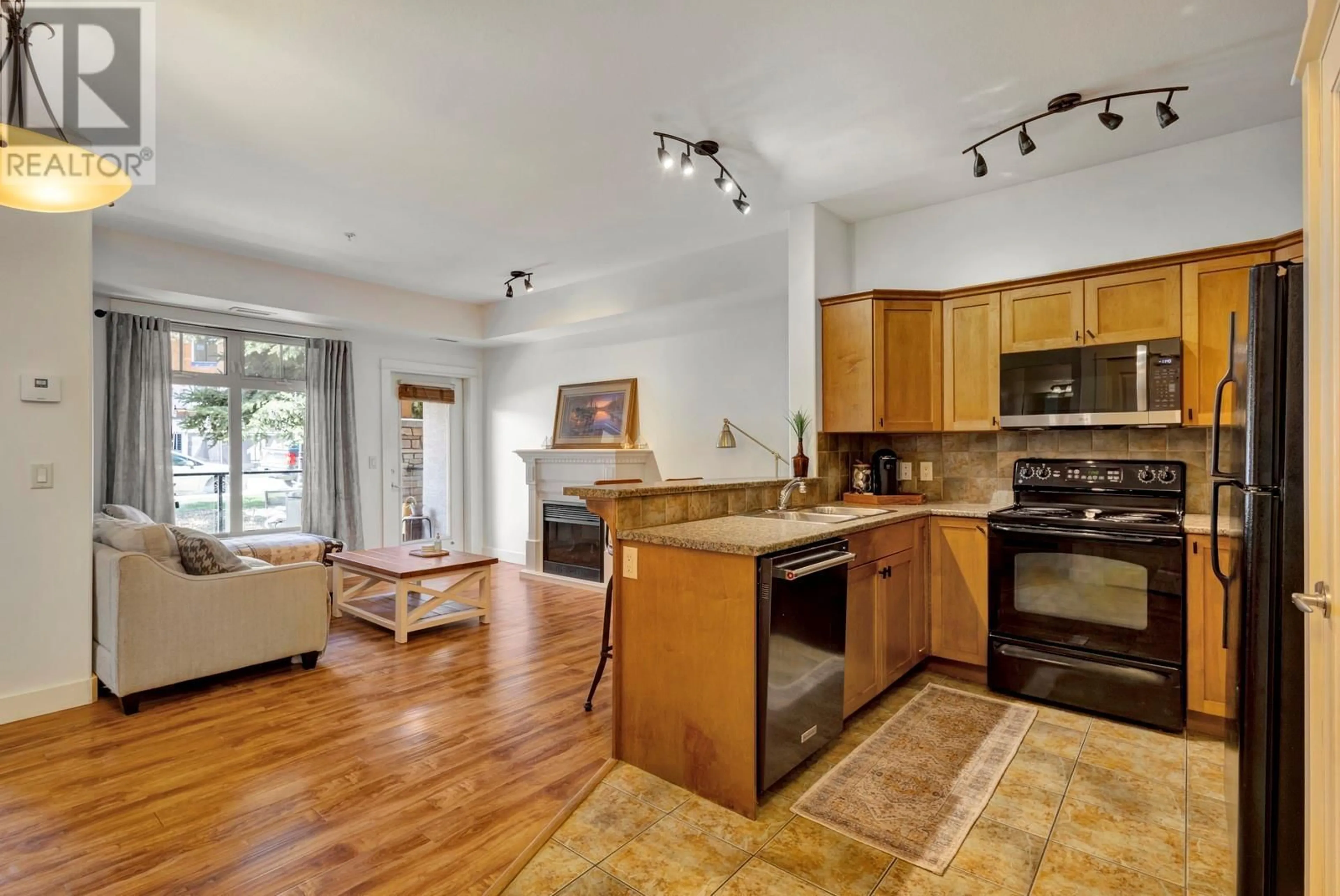 Open concept kitchen, unknown for 113 - 2551 SHORELINE DRIVE, Lake Country British Columbia V4V2P2
