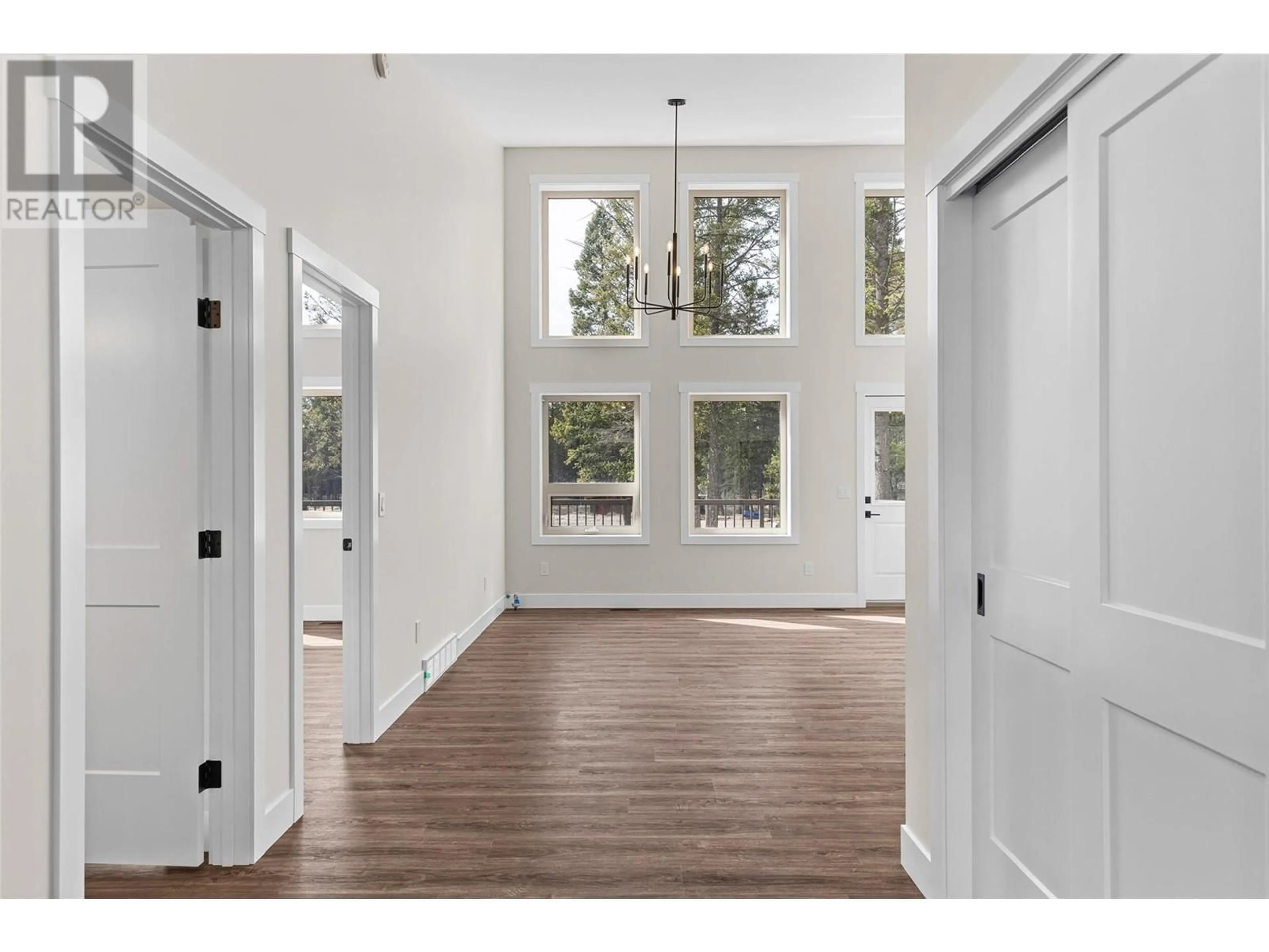 Indoor entryway for 48 - 4926 TIMBER RIDGE ROAD, Windermere British Columbia V0B1L0