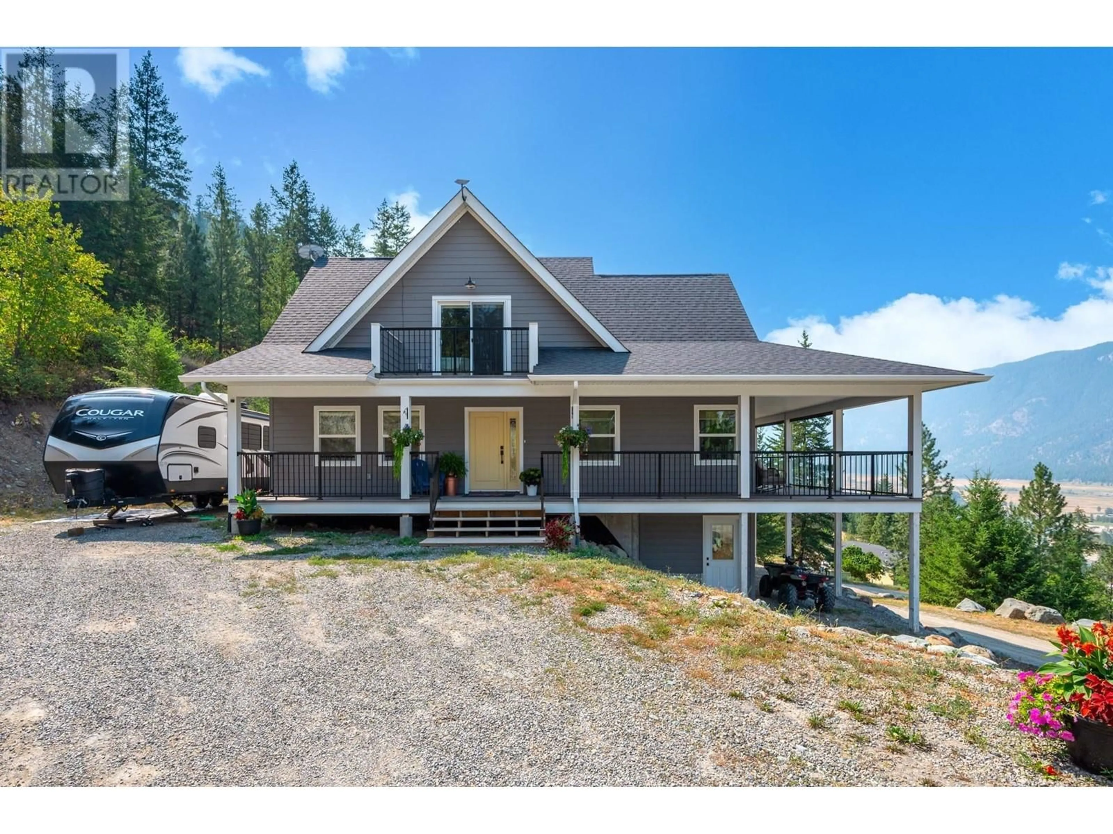 Home with vinyl exterior material, water/lake/river/ocean view for 324 ORCHARD LAKE ROAD, Kamloops British Columbia V2H1T7