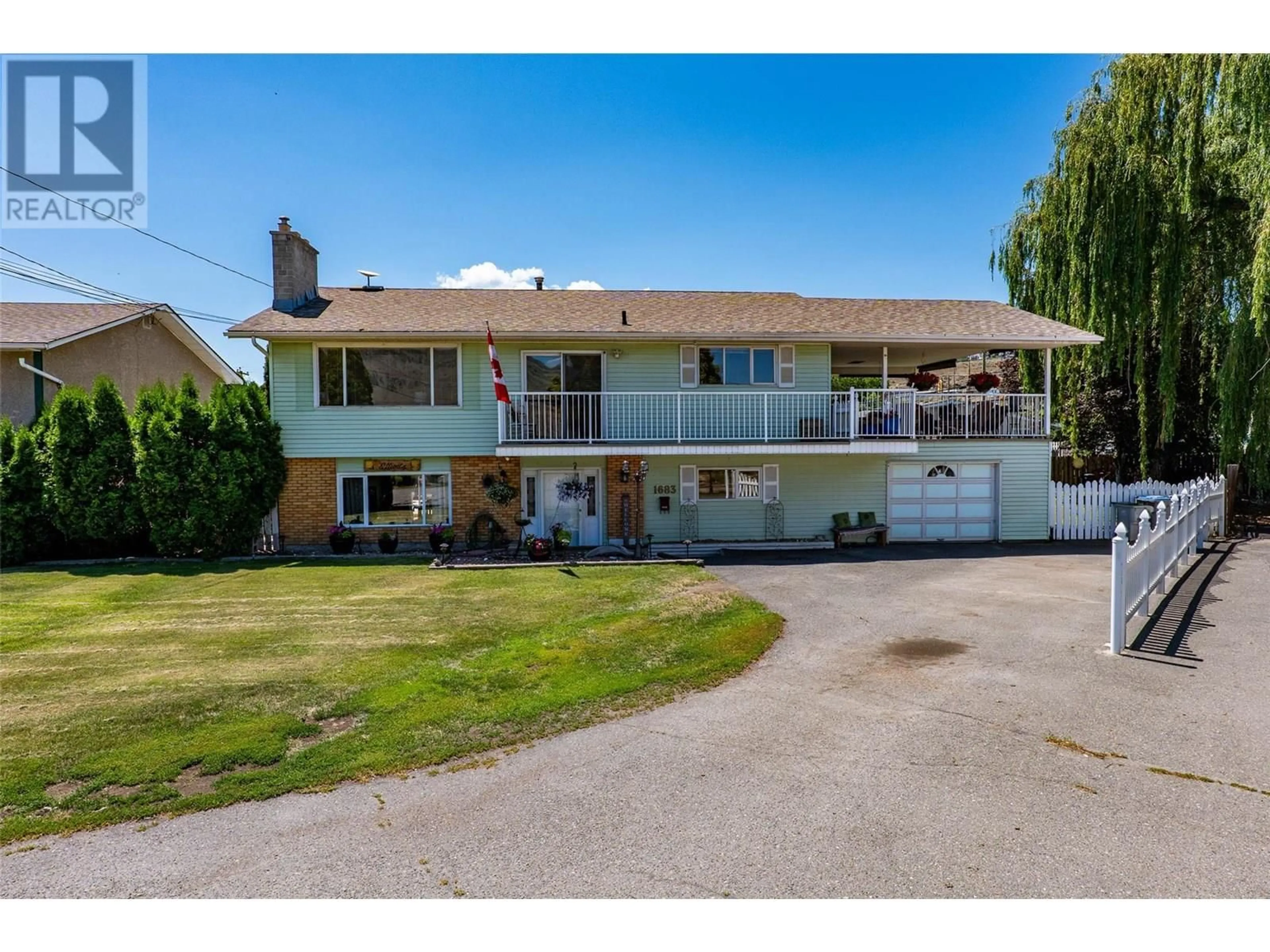 A pic from outside/outdoor area/front of a property/back of a property/a pic from drone, street for 1683 SHERIDAN DRIVE, Kamloops British Columbia V2B6B1