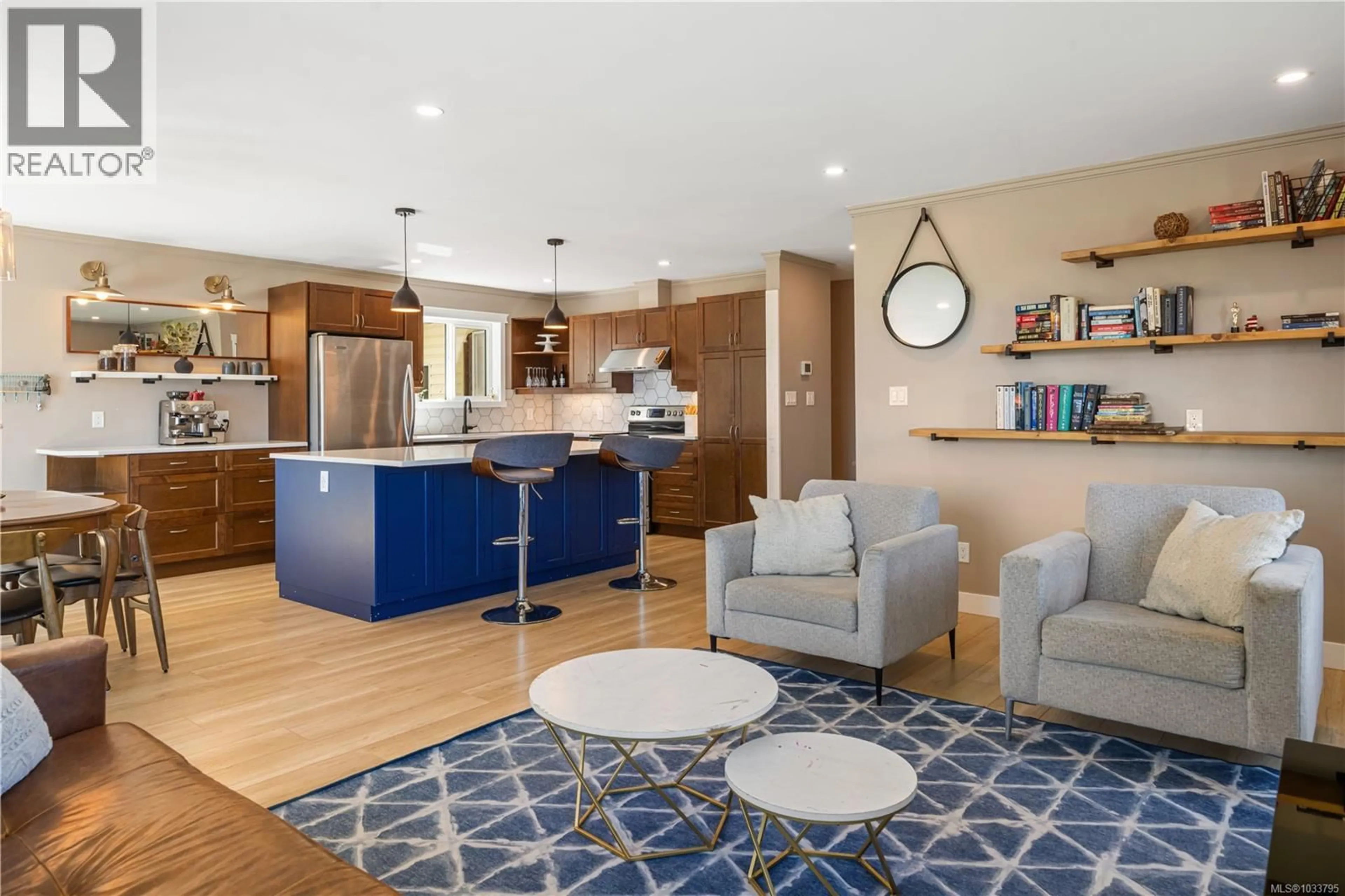 Open concept kitchen, unknown for 1527 CHILCO ROAD, Crofton British Columbia V0R1R0