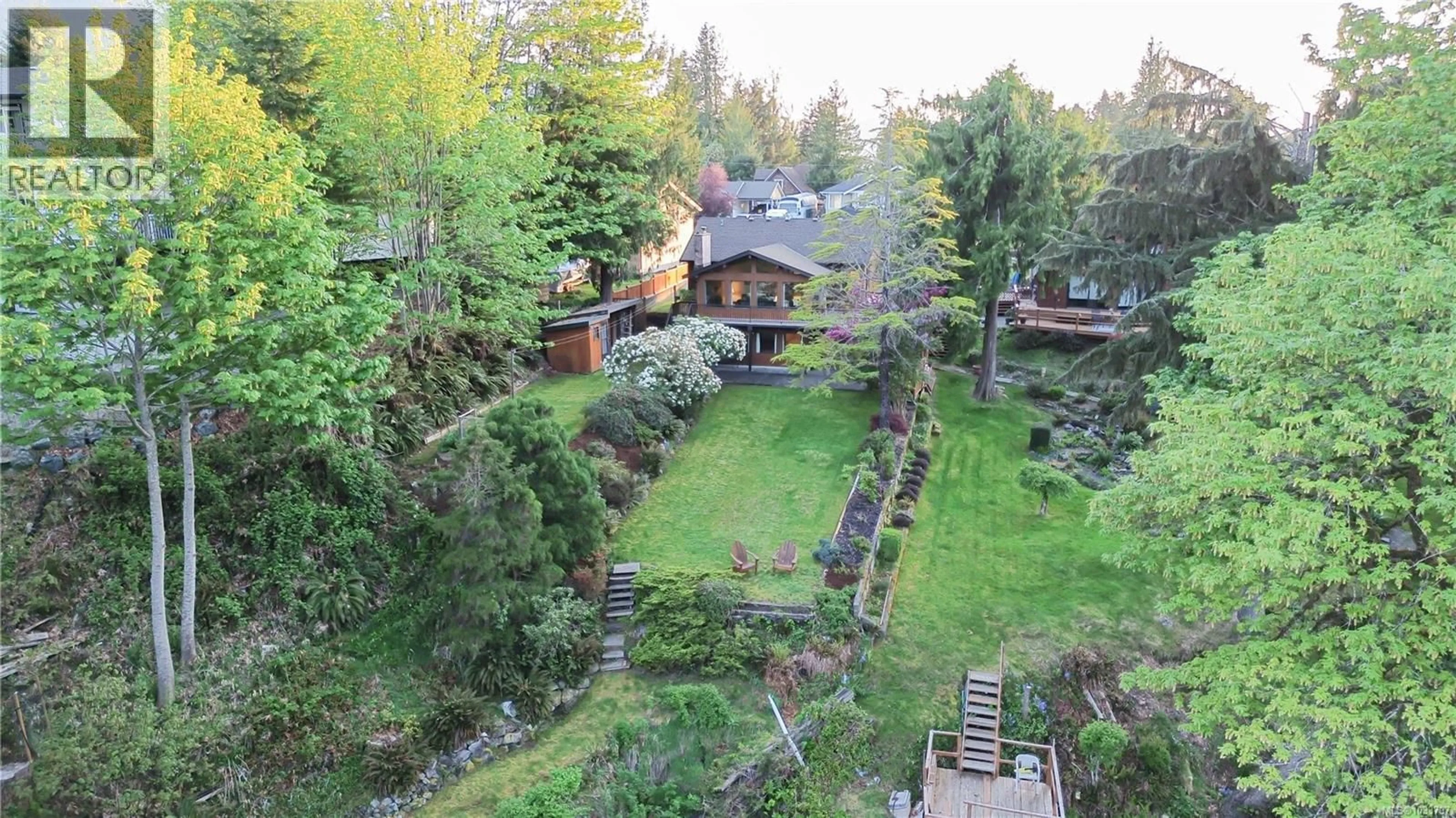 A pic from outside/outdoor area/front of a property/back of a property/a pic from drone, forest/trees view for 41 SOMENOS STREET, Lake Cowichan British Columbia V0R2G0