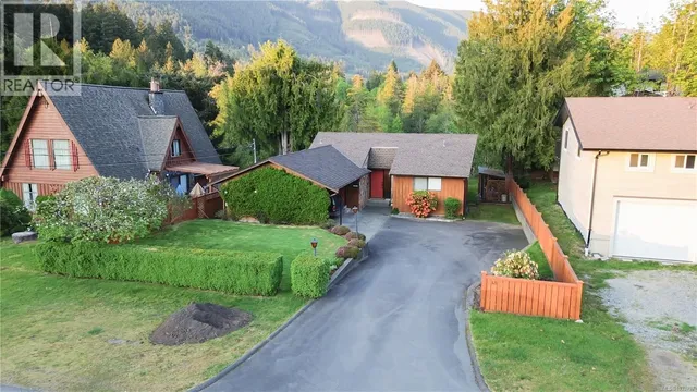 41 SOMENOS STREET, Lake Cowichan 2