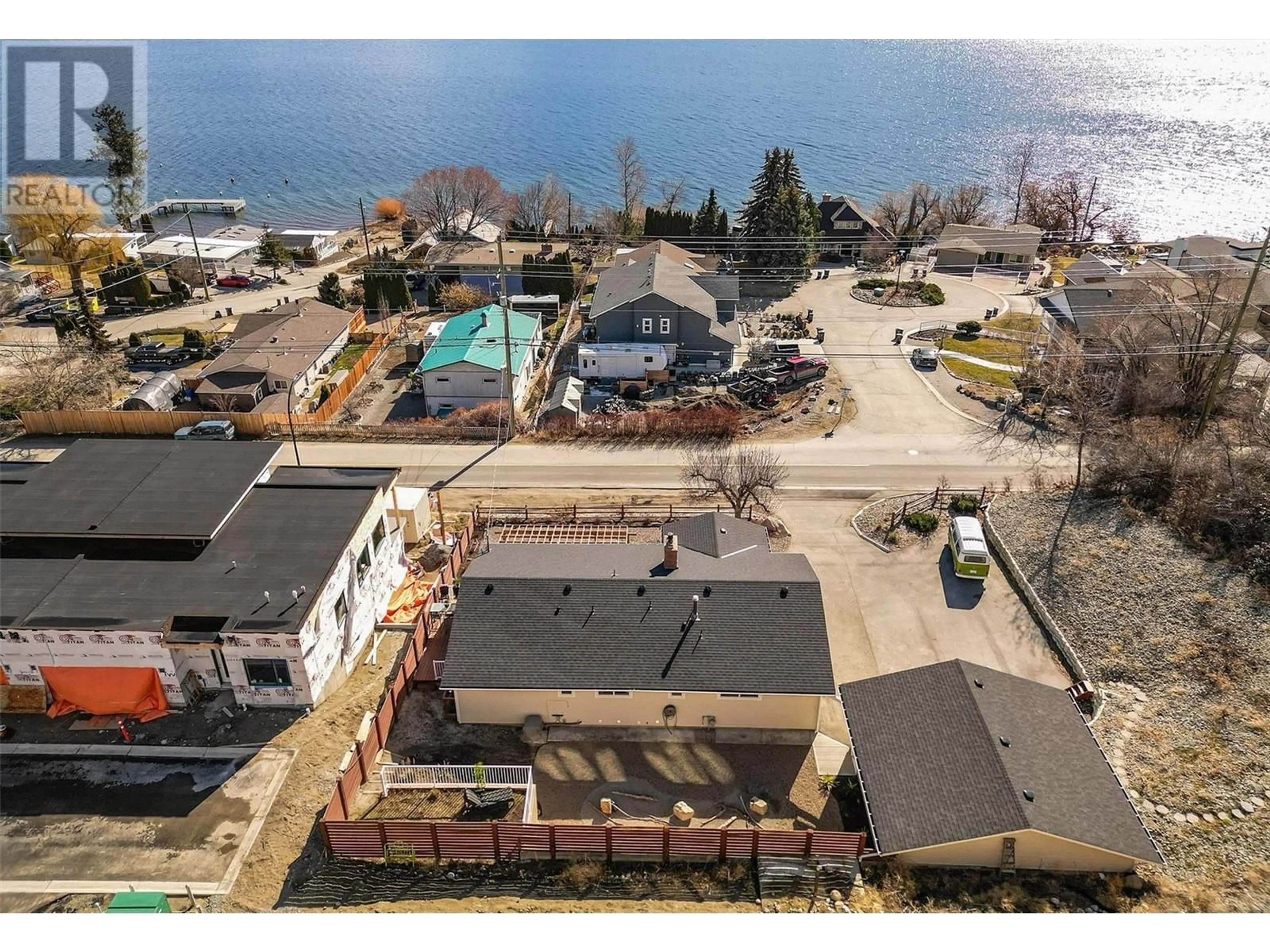 A pic from outside/outdoor area/front of a property/back of a property/a pic from drone, water/lake/river/ocean view for 5308 BUCHANAN ROAD, Peachland British Columbia V0H1X1