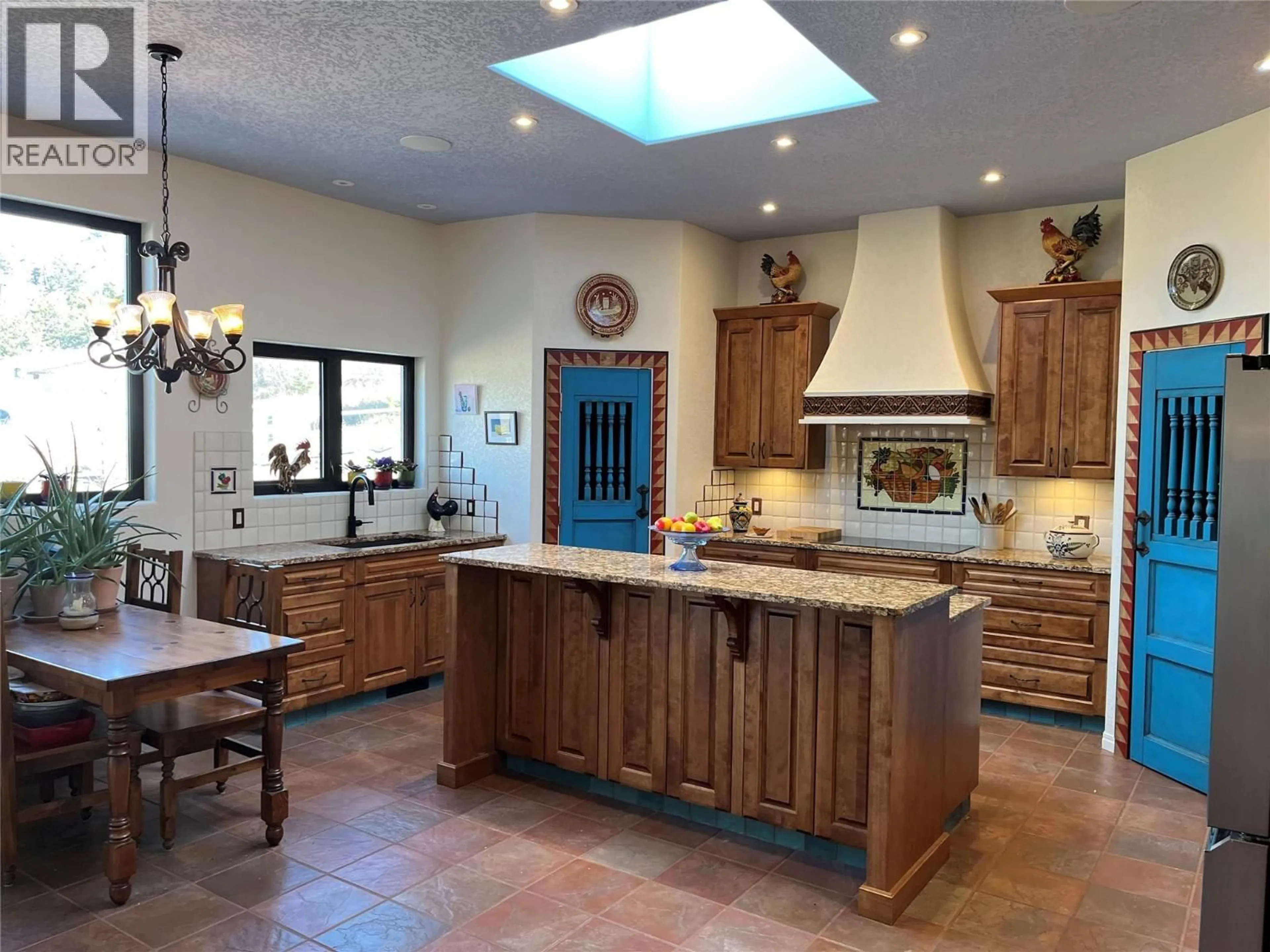 Open concept kitchen, ceramic/tile floor for 2363 ERIN VALLEY CRESCENT, Kamloops British Columbia V2C6A1