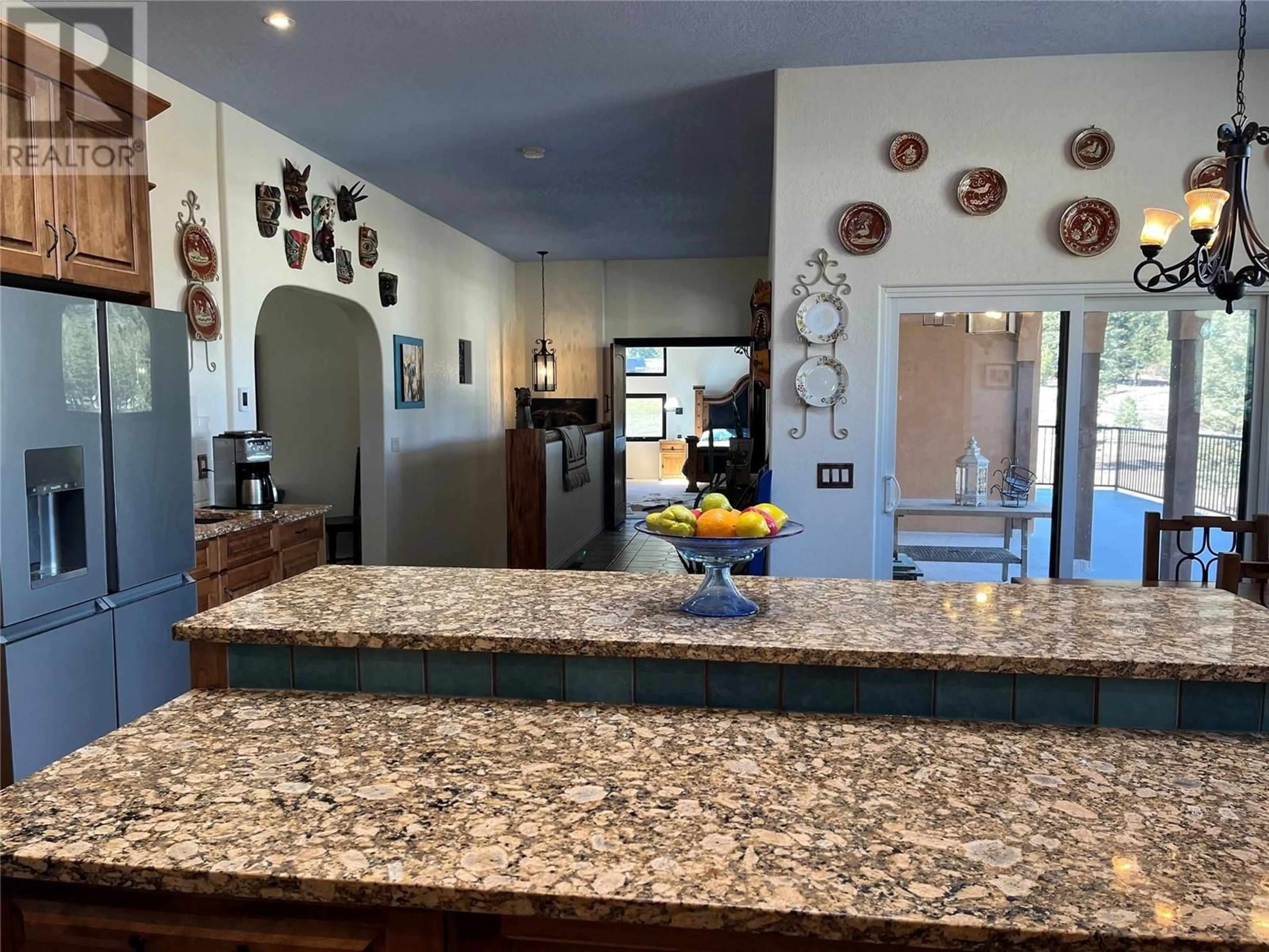 Open concept kitchen, ceramic/tile floor for 2363 ERIN VALLEY CRESCENT, Kamloops British Columbia V2C6A1