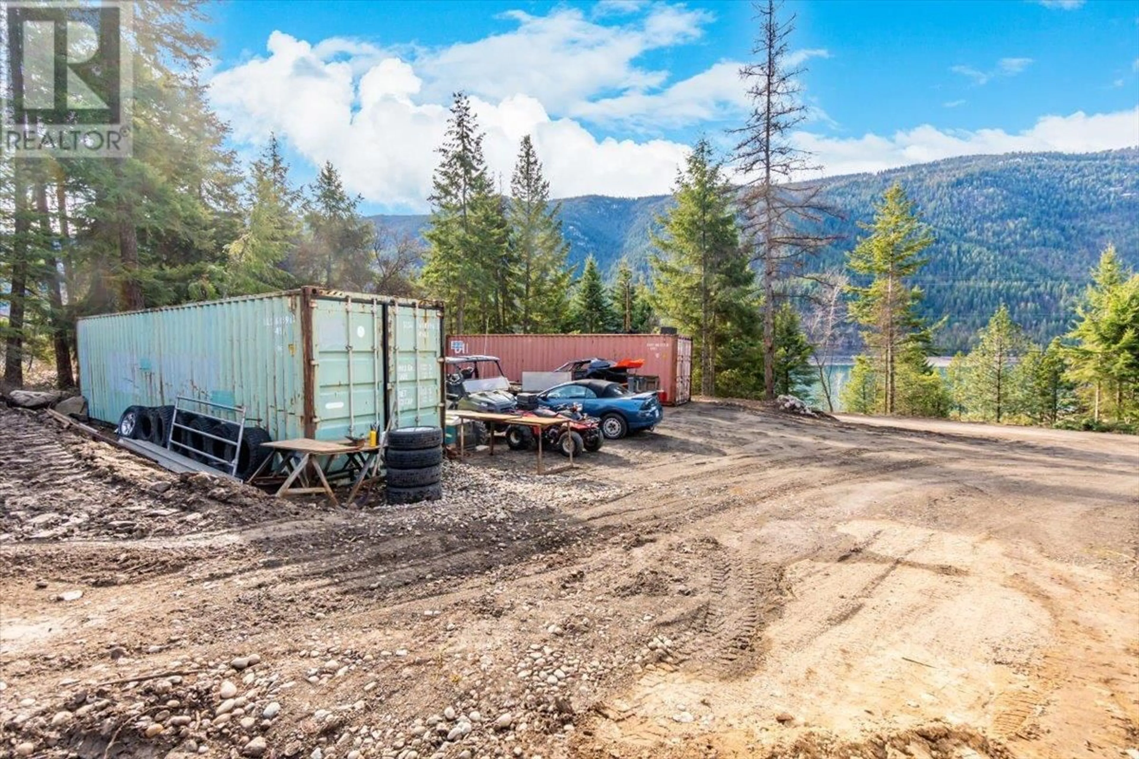 A pic from outside/outdoor area/front of a property/back of a property/a pic from drone, unknown for 5407 ALLENDALE CRESCENT, Castlegar British Columbia V1N4V8