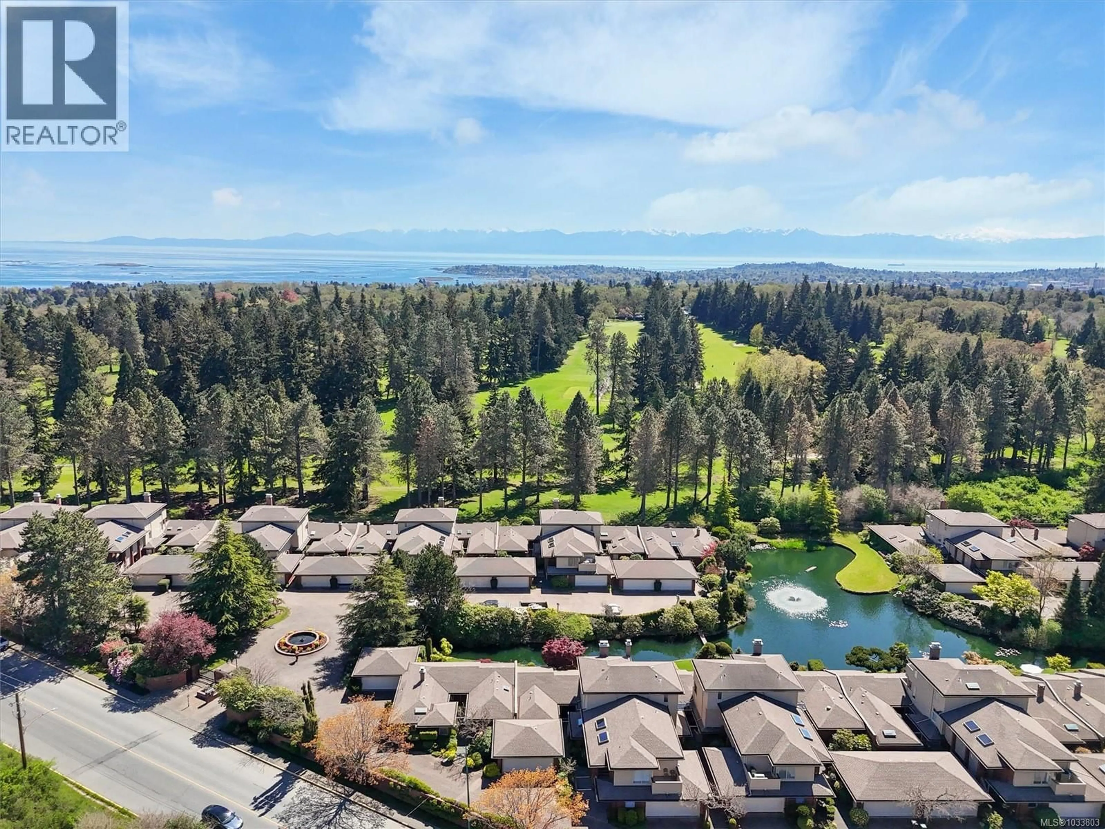 A pic from outside/outdoor area/front of a property/back of a property/a pic from drone, water/lake/river/ocean view for 118 - 2345 CEDAR HILL CROSS ROAD, Oak Bay British Columbia V8P5M8