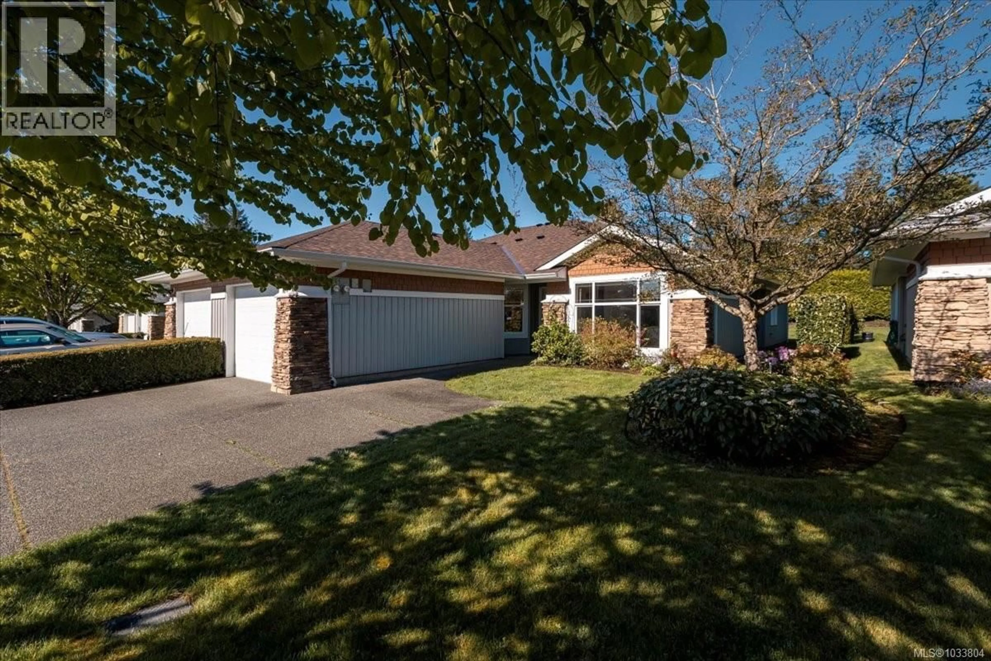 A pic from outside/outdoor area/front of a property/back of a property/a pic from drone, street for 114 - 1919 ST. ANDREWS PLACE, Courtenay British Columbia V9N9J4