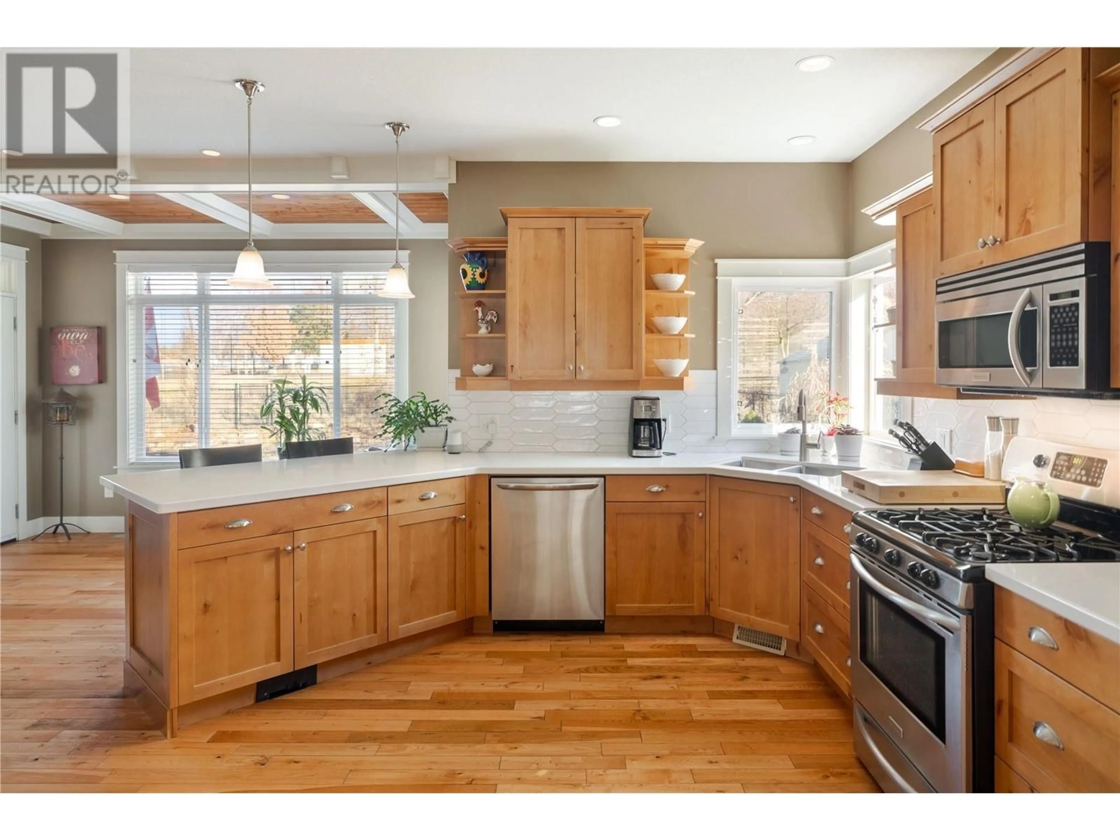 Open concept kitchen, unknown for 343 Quilchena Drive, Kelowna British Columbia V1W4Y9