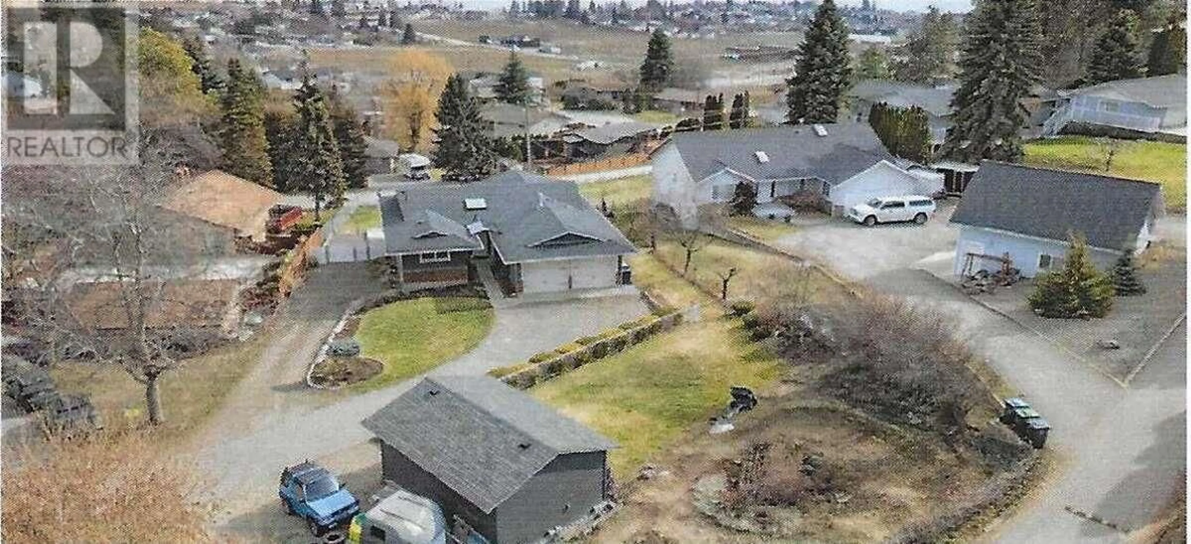 A pic from outside/outdoor area/front of a property/back of a property/a pic from drone, unknown for 2704 Cordova Way, West Kelowna British Columbia V1Z2N3