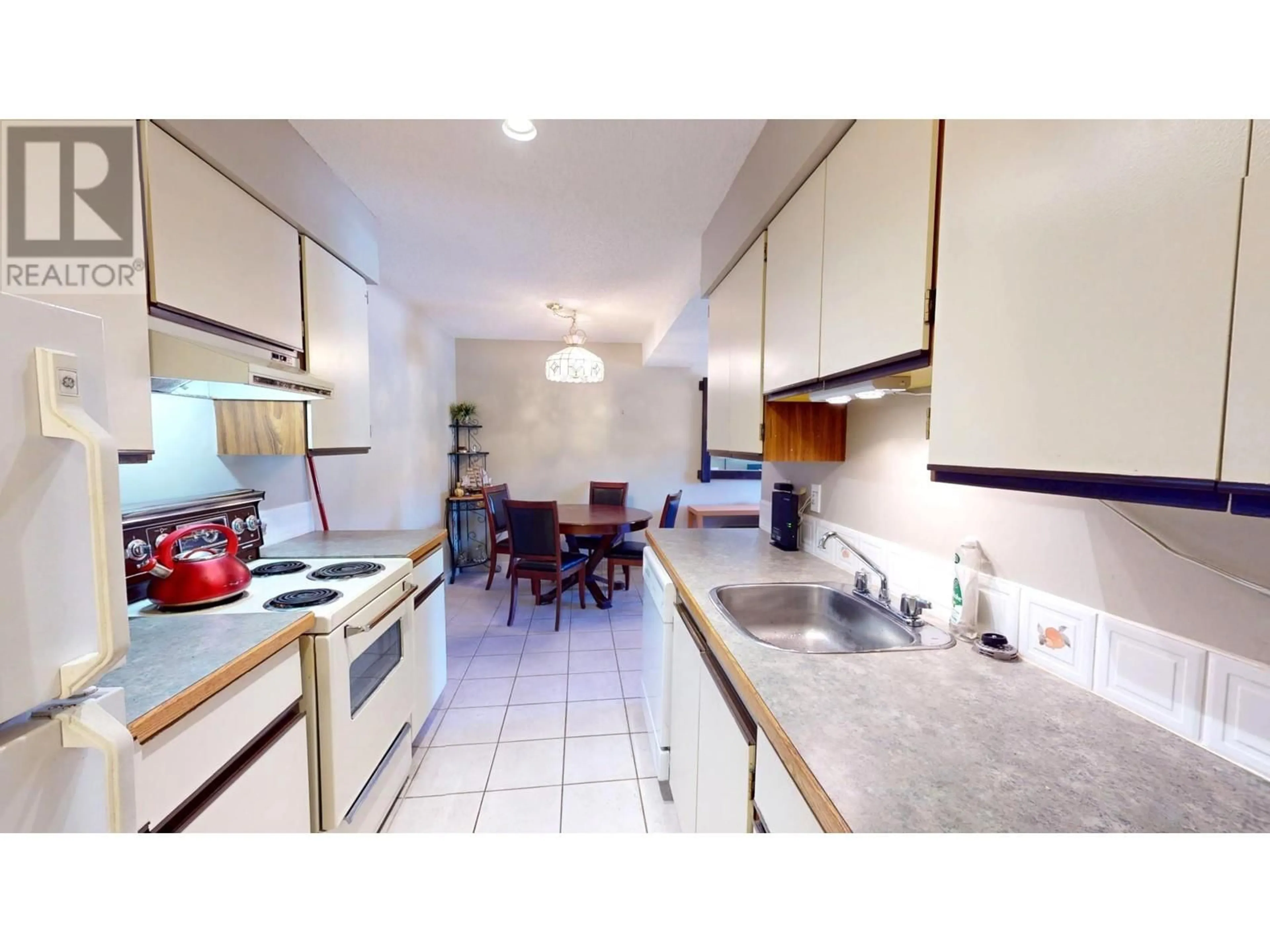 Standard kitchen, unknown for 1335 Alpine Drive Unit# 107A, Elkford British Columbia V0B1H0