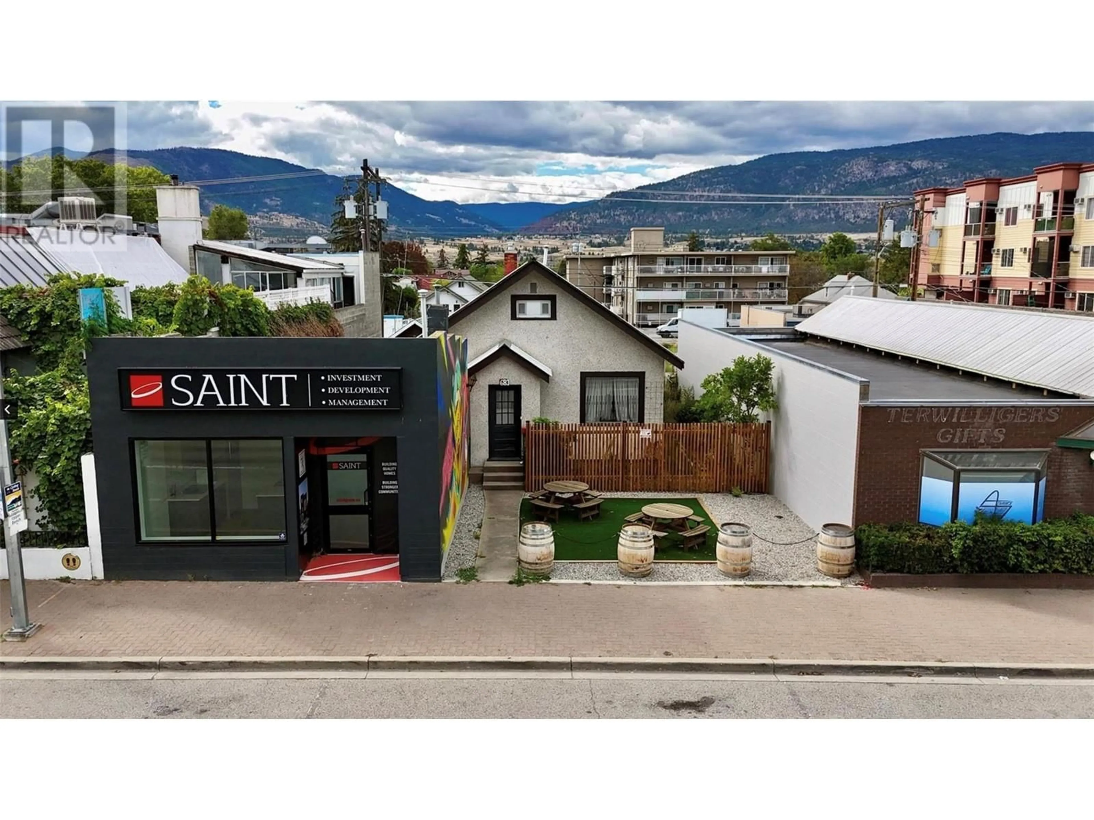 A pic from outside/outdoor area/front of a property/back of a property/a pic from drone, street for 681 Main Street, Penticton British Columbia V2A5C9