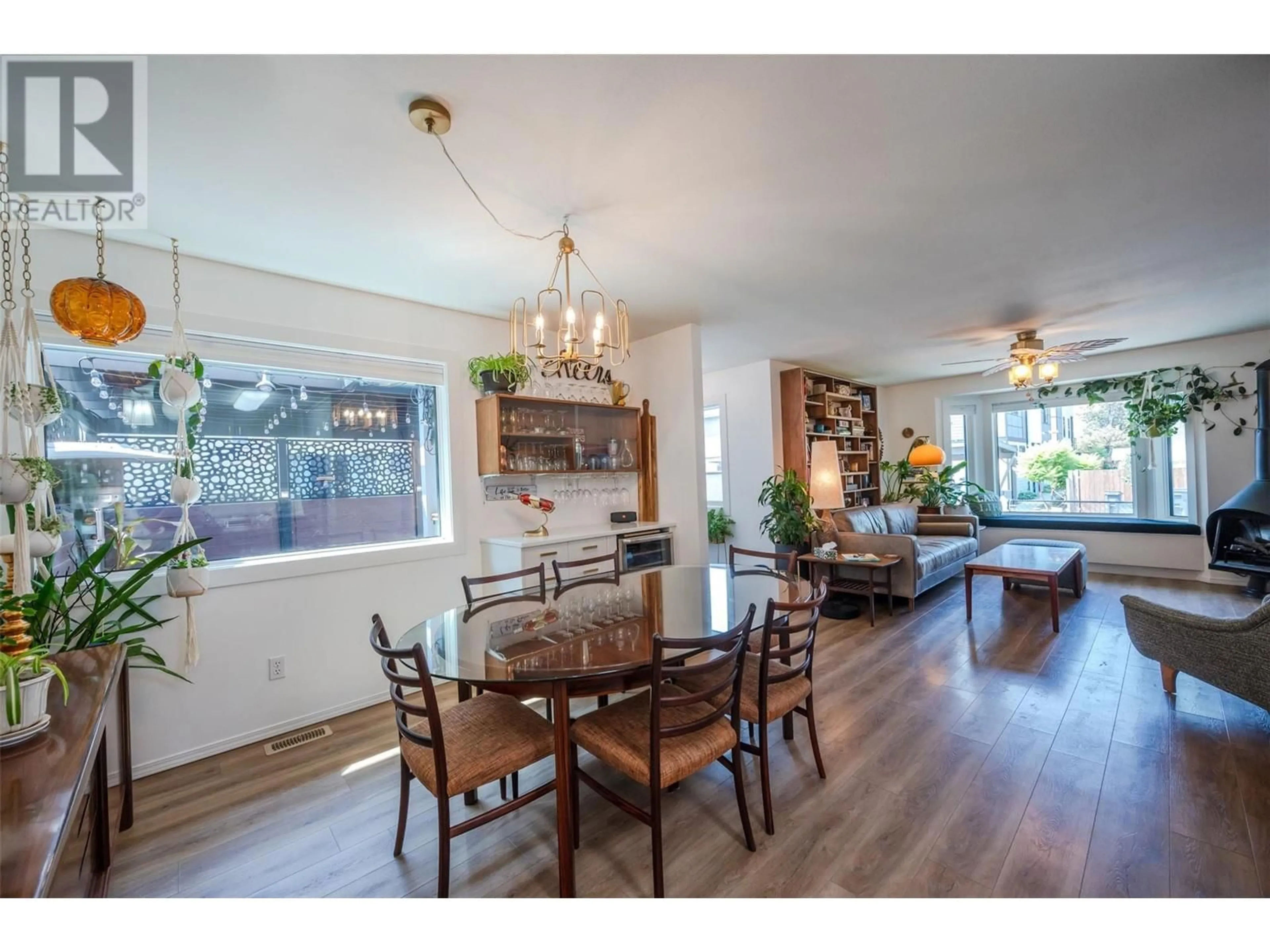 Dining room, wood/laminate floor for 104 - 183 MAPLE STREET, Penticton British Columbia V2A5V4