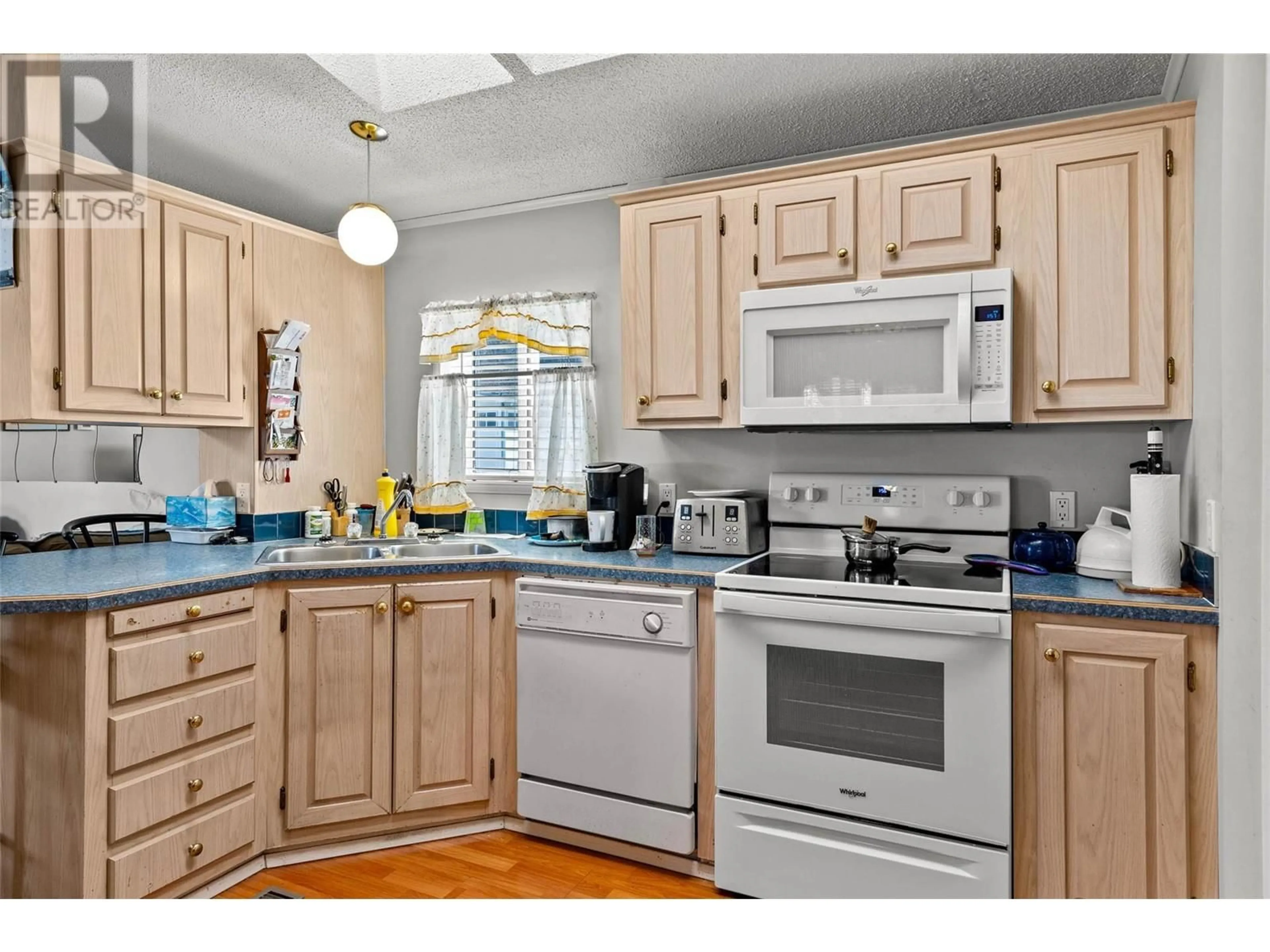 Standard kitchen, unknown for 1250 Hillside Avenue Unit# 36, Chase British Columbia V0E1M0