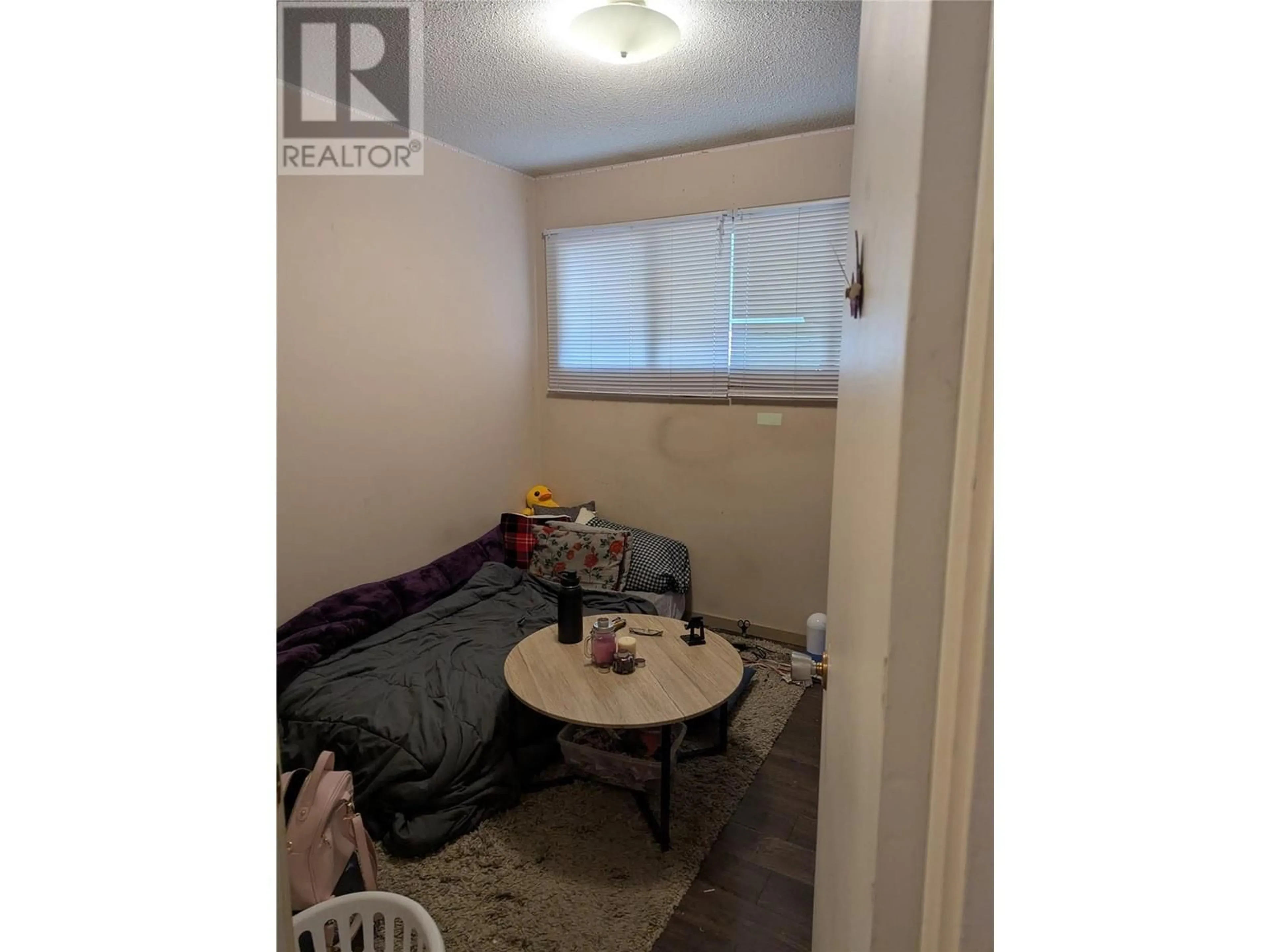 A pic of a room for 395 Perth Road, Kelowna British Columbia V1X3R5